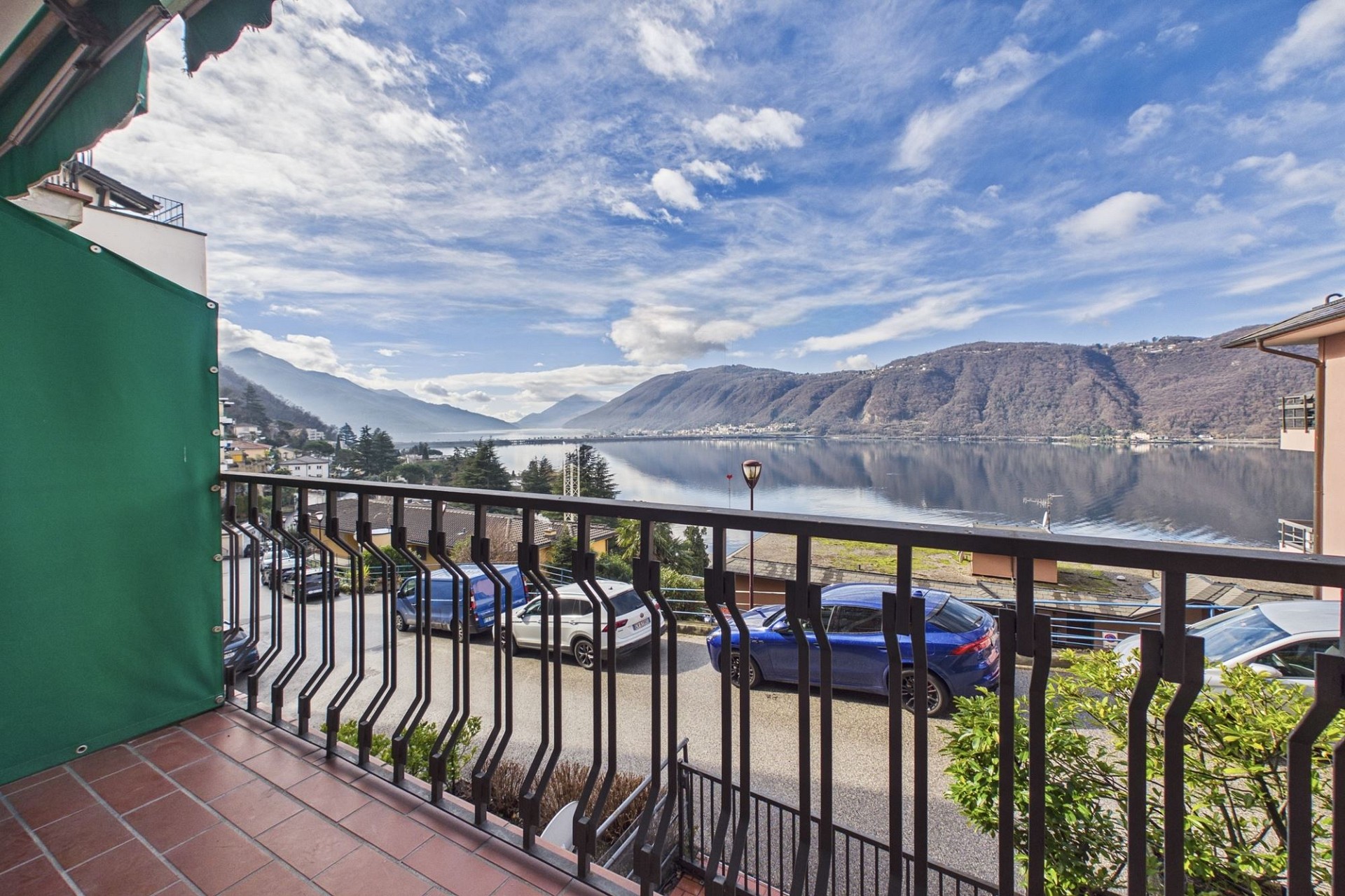 Balkon mit Seeblick