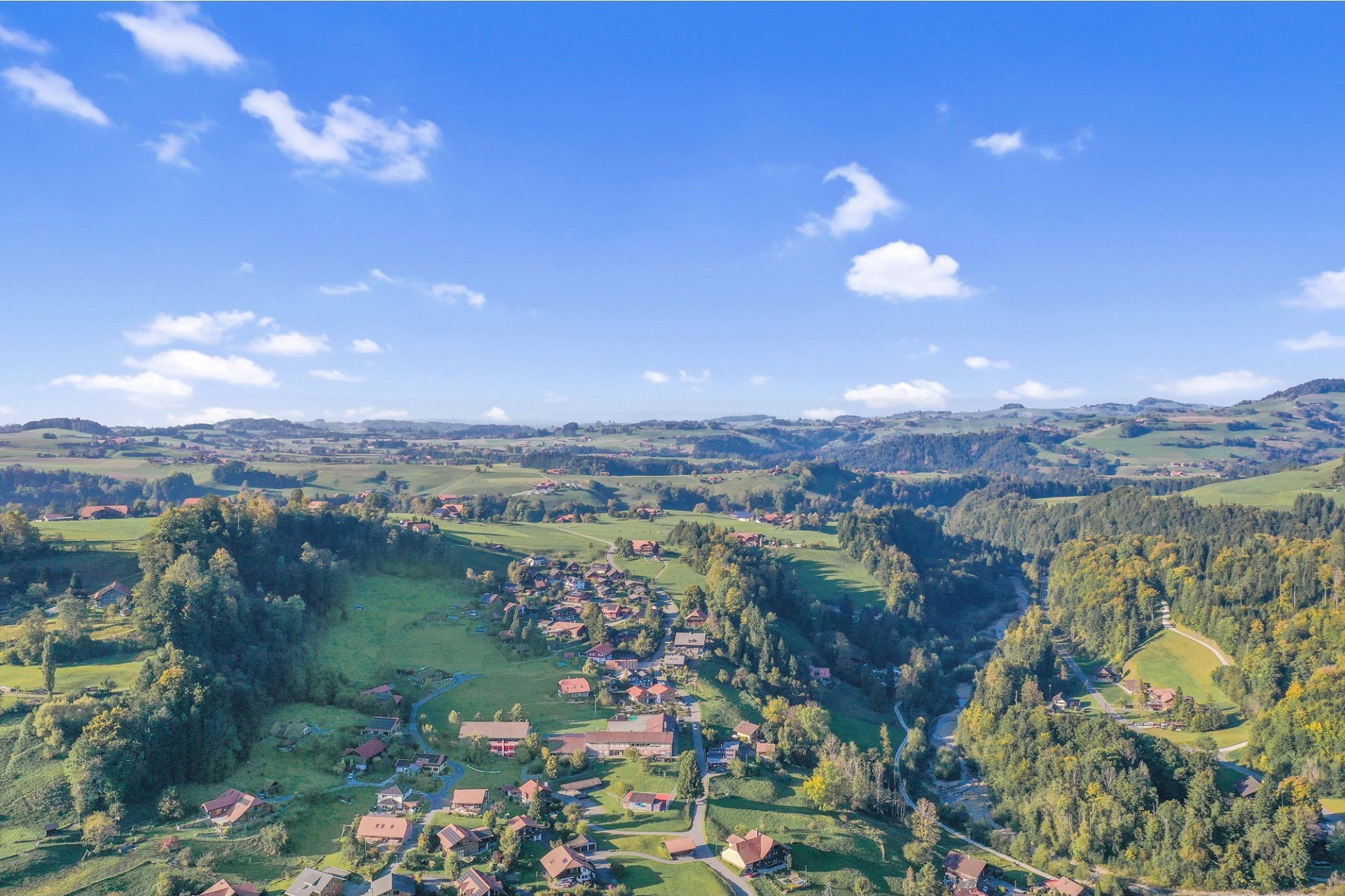 Luftaufnahme einer ländlichen Landschaft