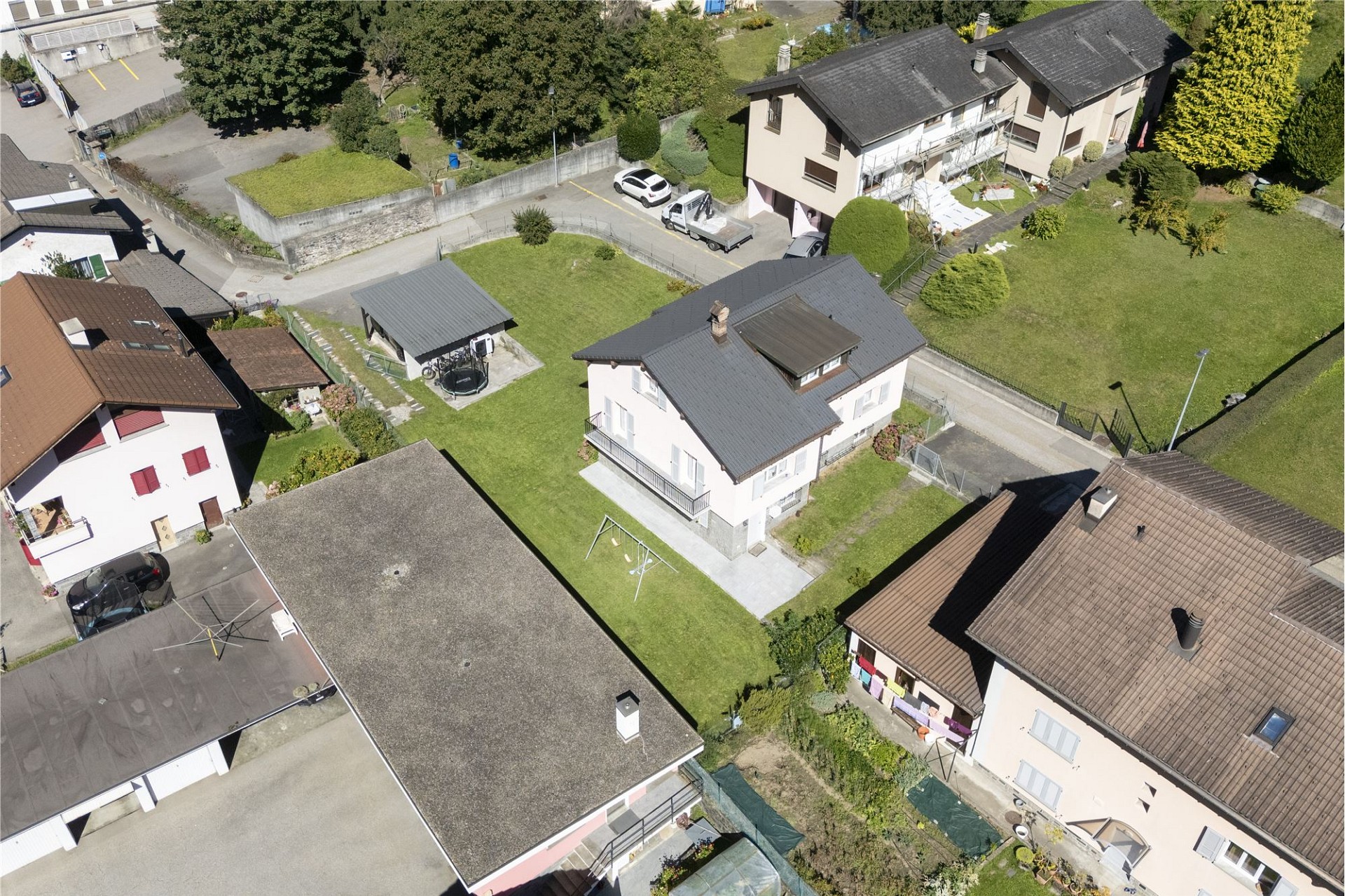 Luftaufnahme eines Wohngebiets mit Einfamilienhäusern