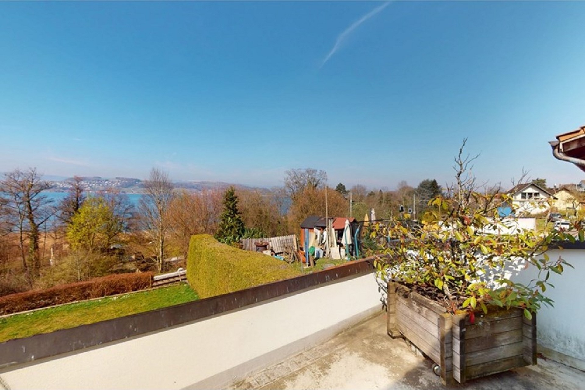 Terrasse mit Seeblick