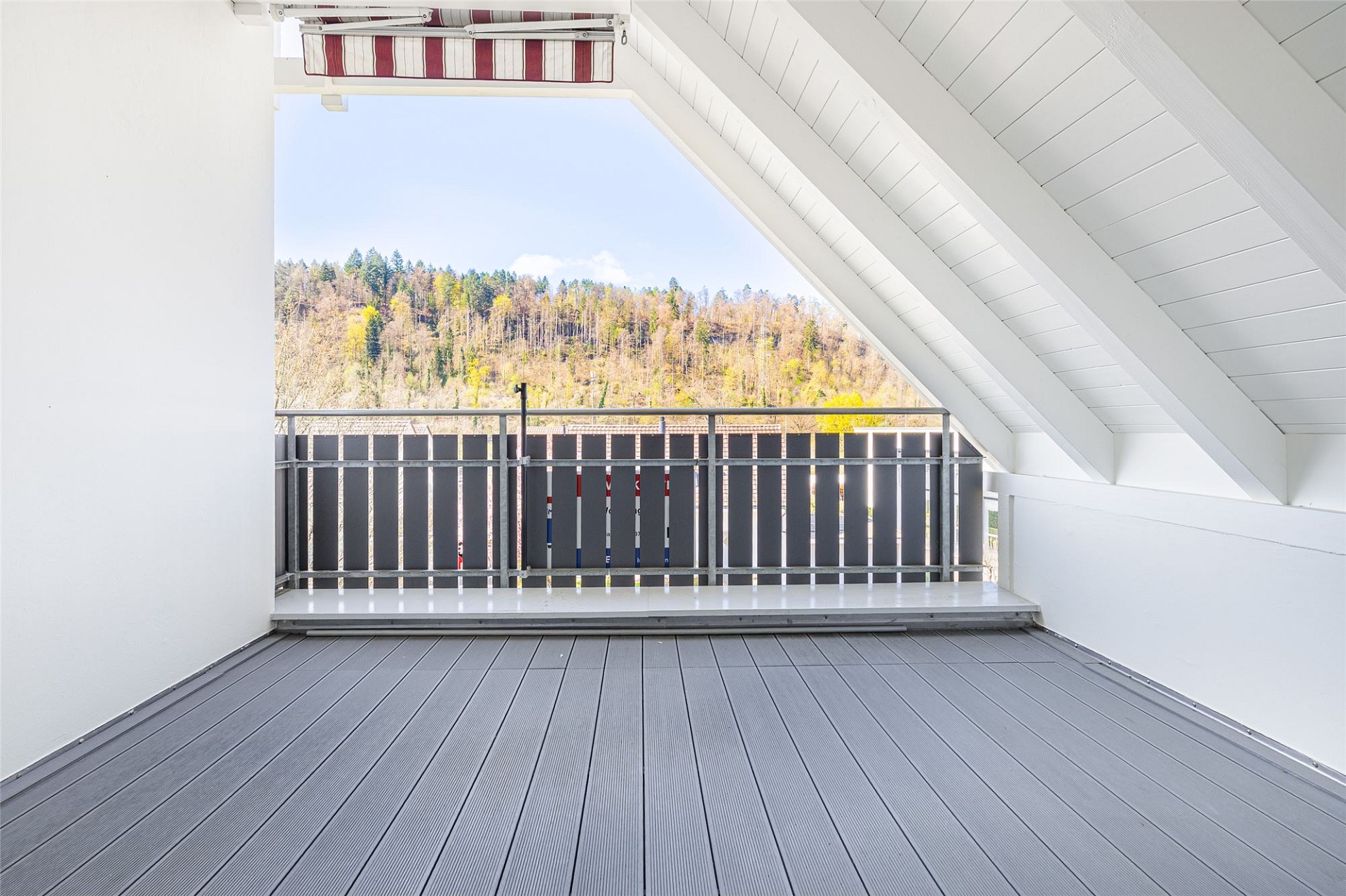 Dachterrasse mit Bergblick