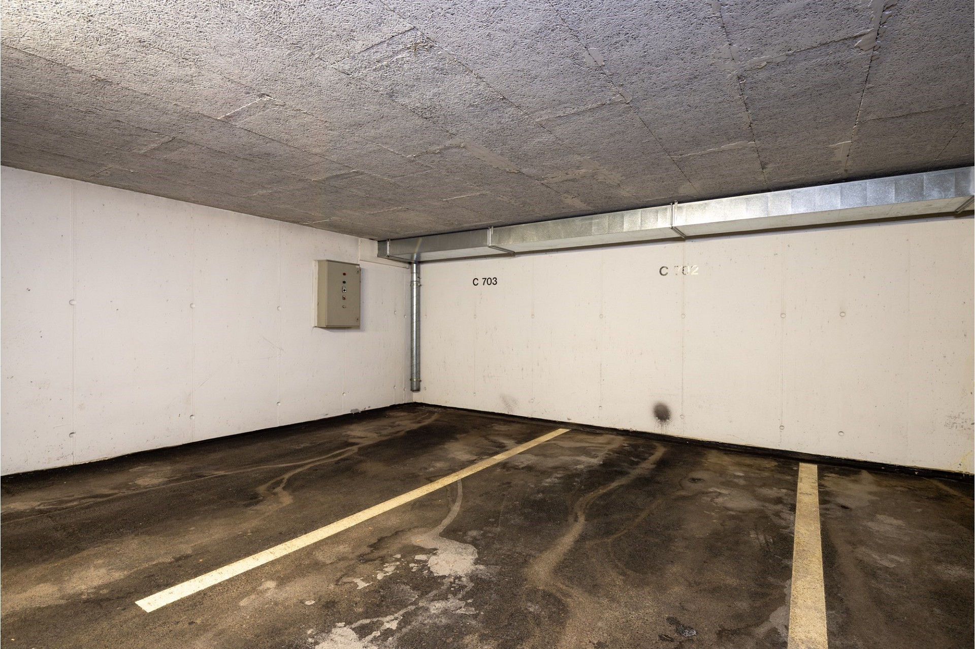 Tiefgaragenstellplatz