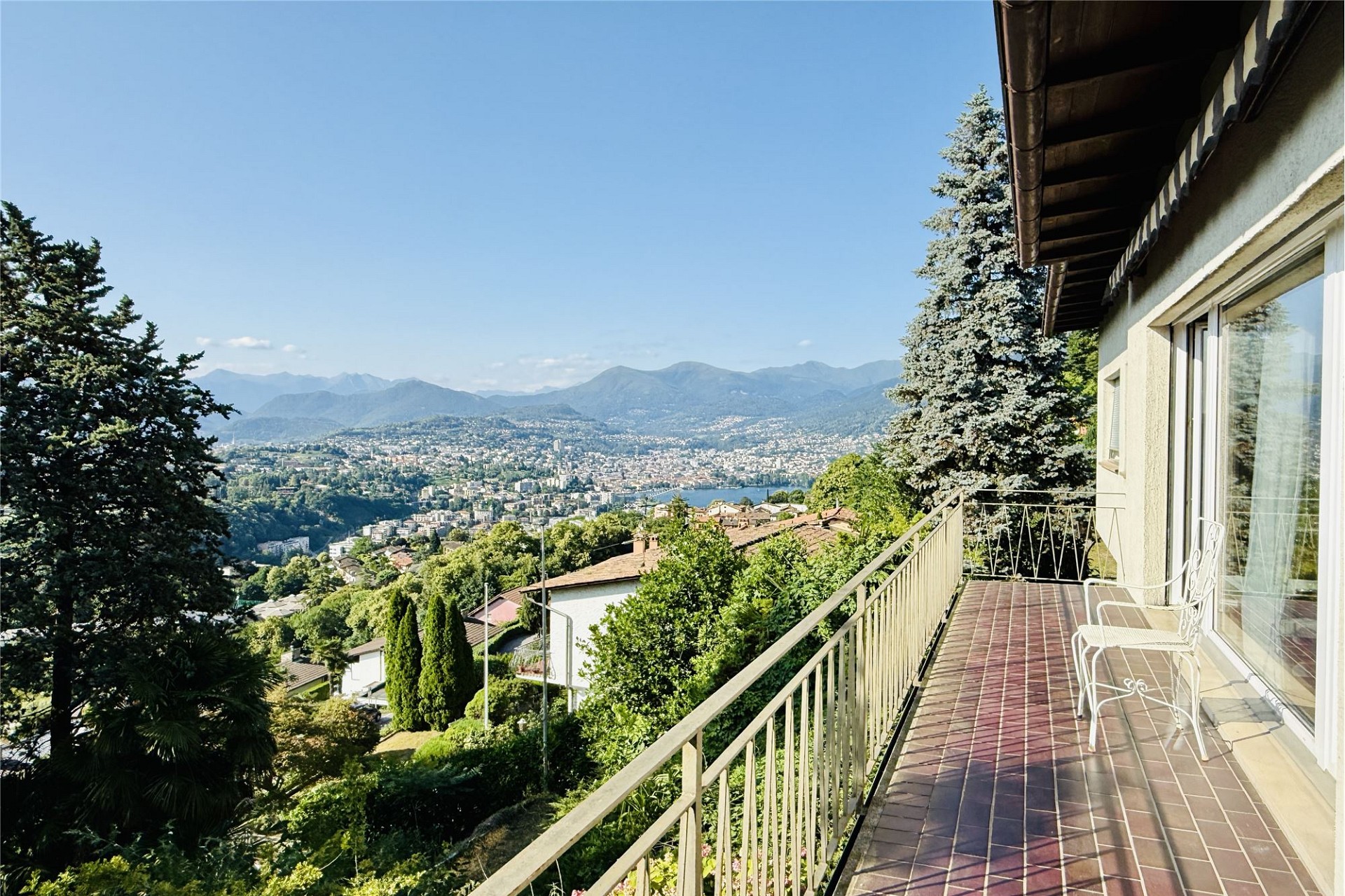 Balkon mit Panoramablick