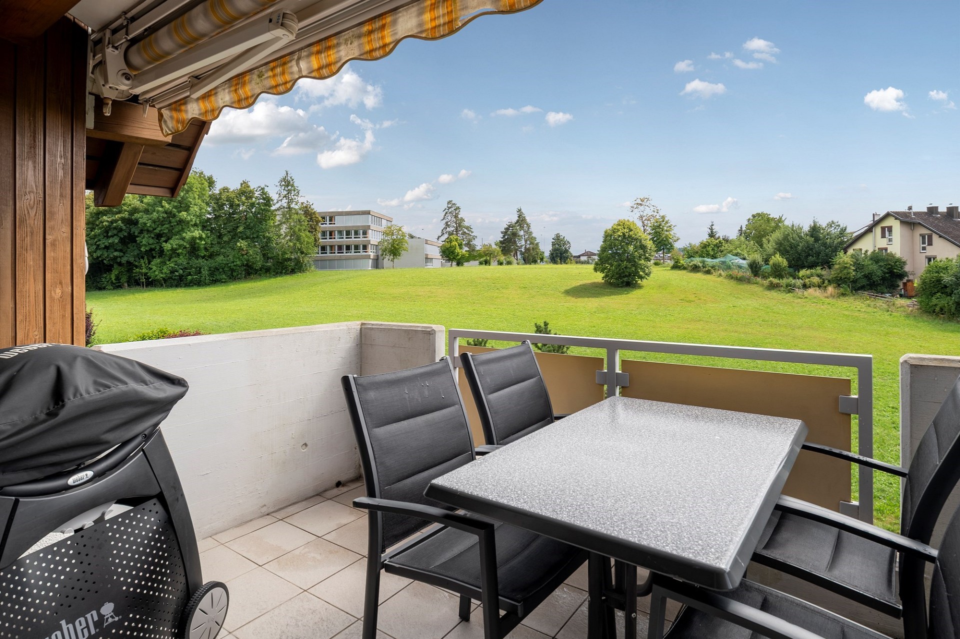 Balkon mit Gartenblick