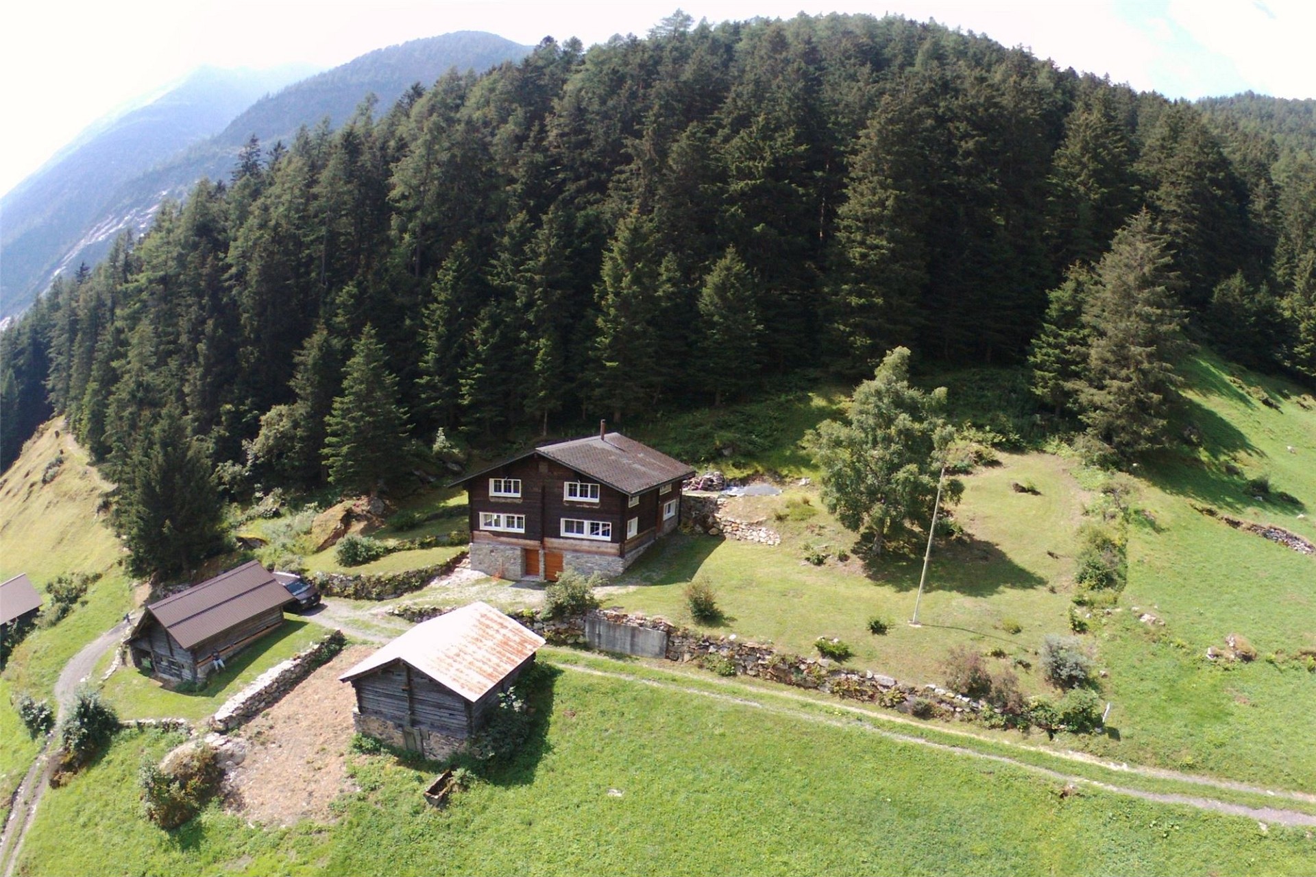Alpines Anwesen in Waldlage