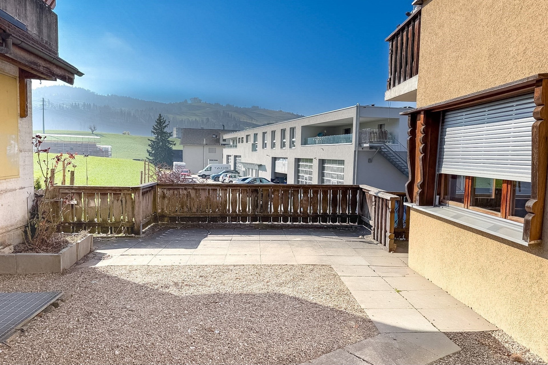 Terrasse mit Bergblick