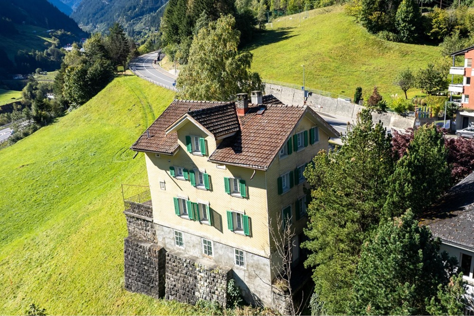 Berghaus mit Aussicht