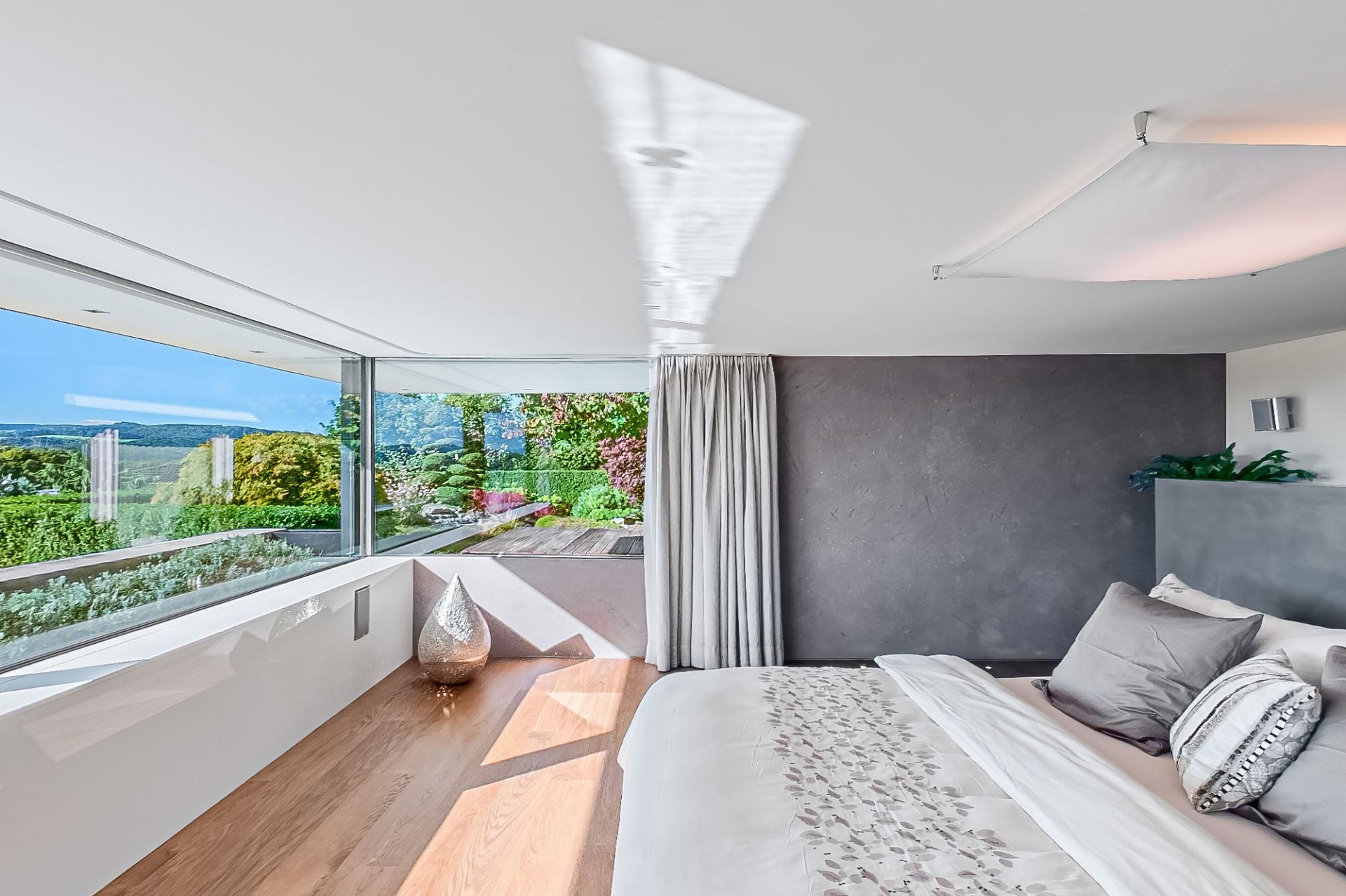 Exklusives Wohnen mit Wellness Oase und Säntis Panorama – Wil SG