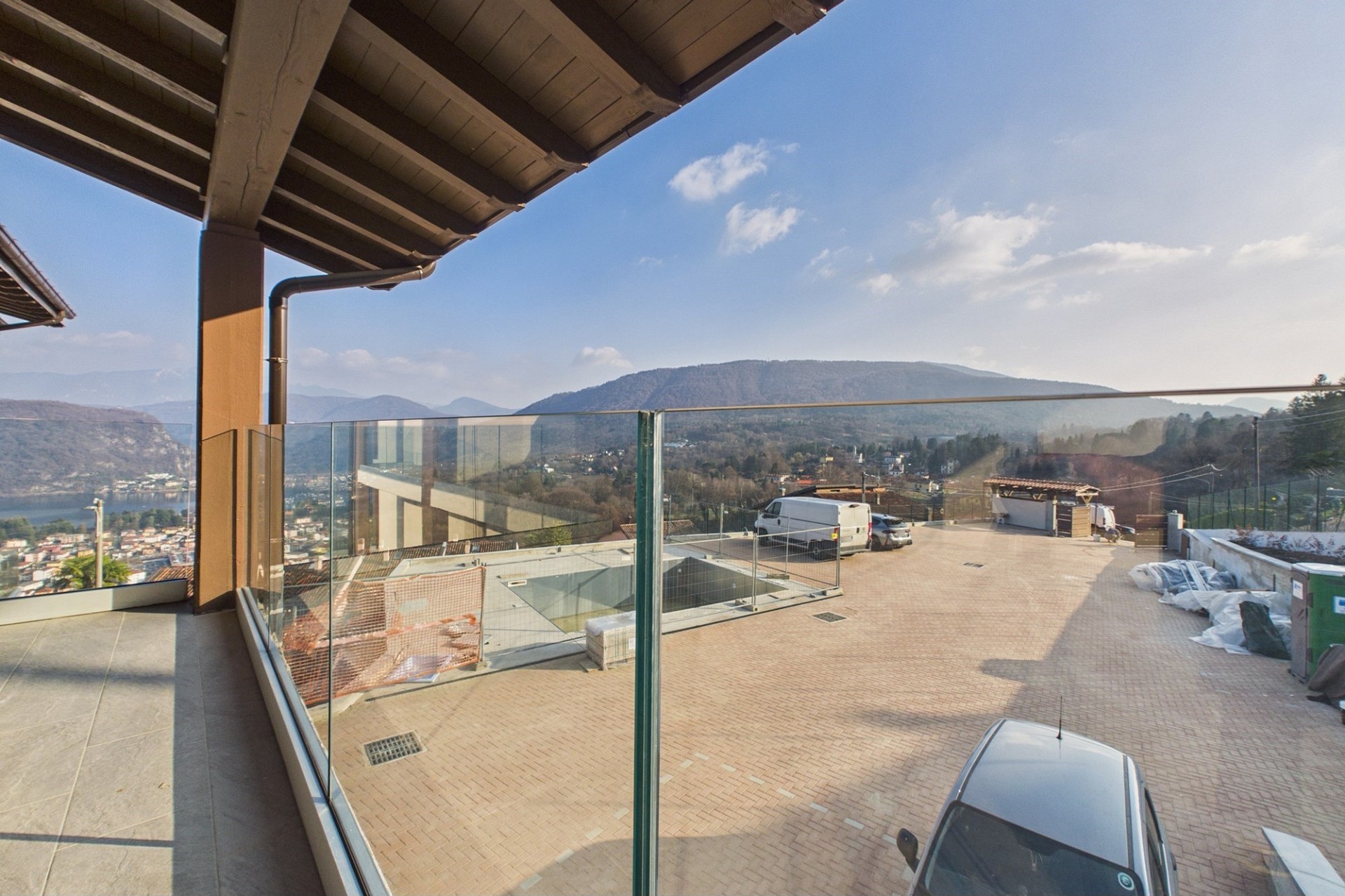 Dachterrasse mit Panoramablick