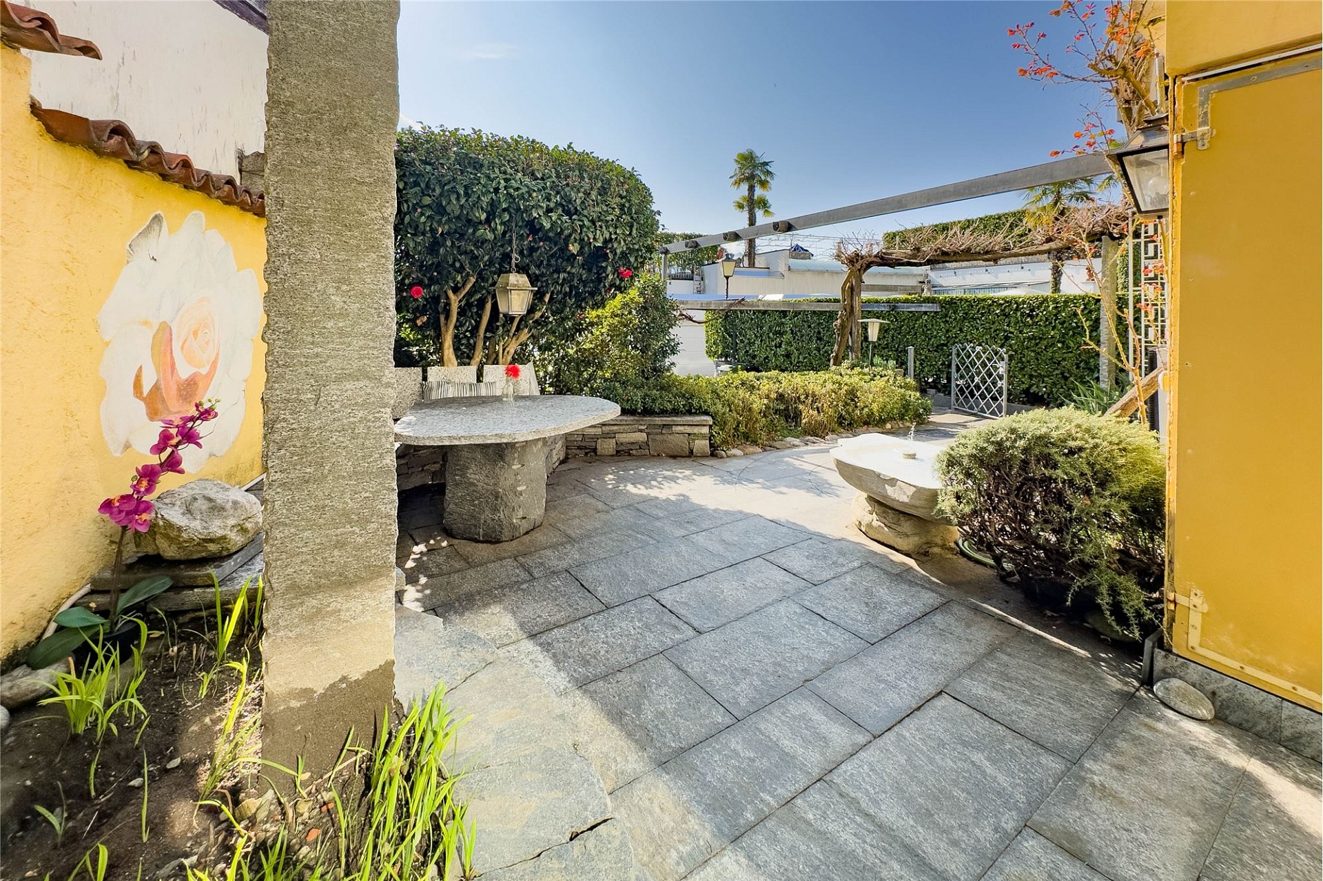 Mediterraner Garten- und Terrassenbereich