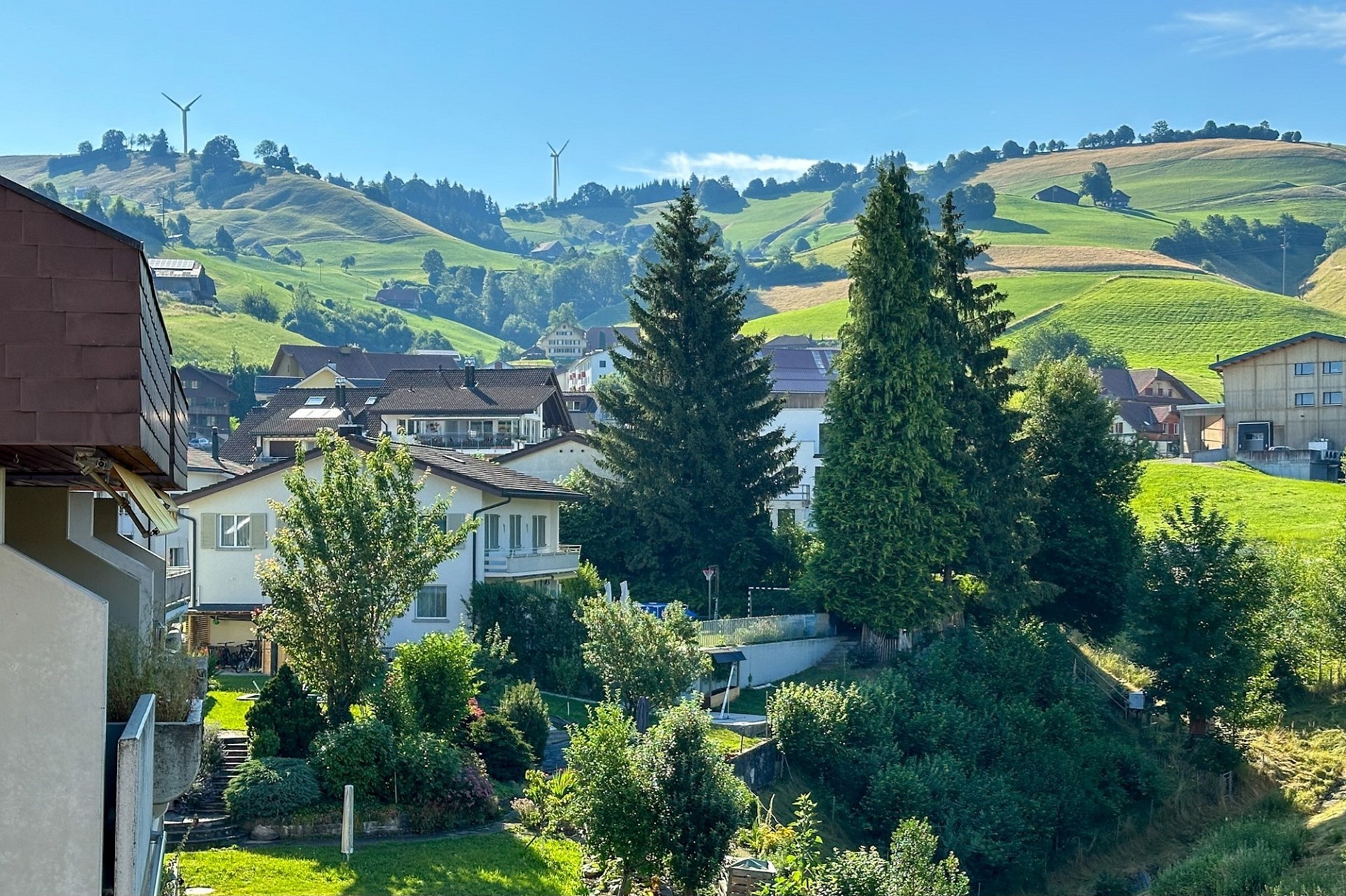 Ländliche Wohnlage mit Bergblick