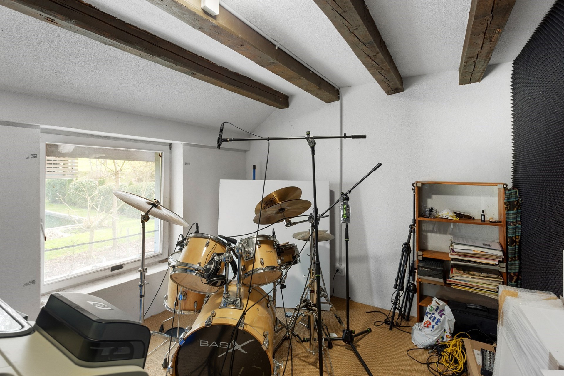 Musikzimmer mit Schlagzeug