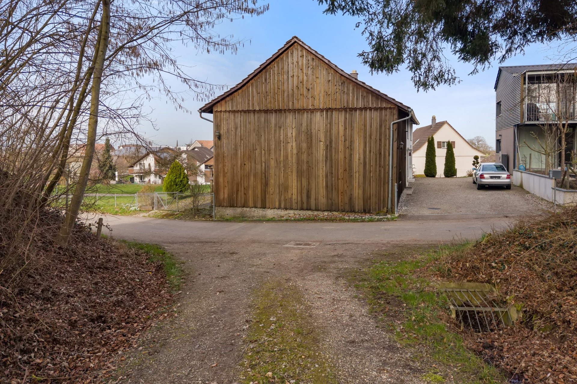 Holzschuppen in Wohnumgebung