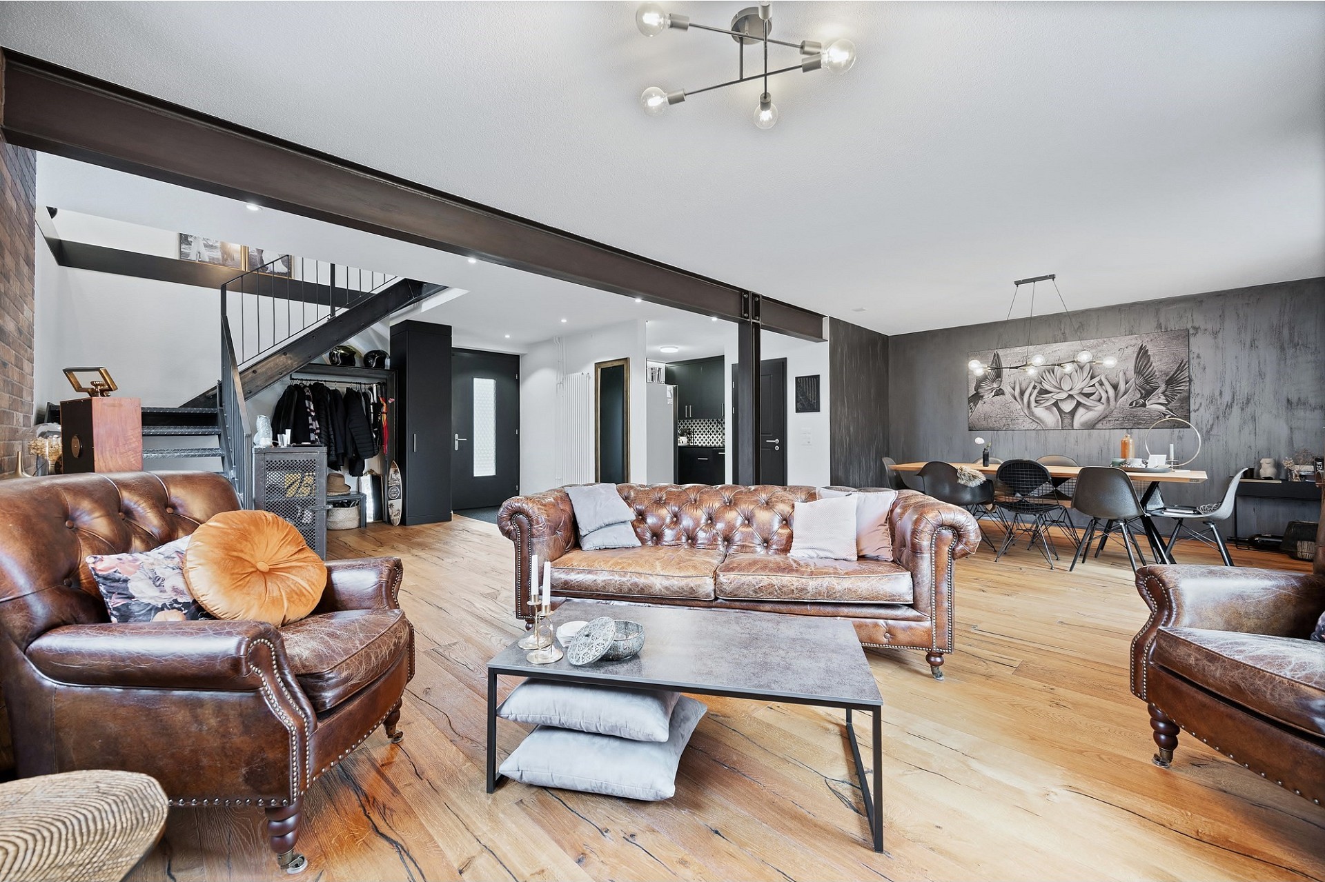 Offener Wohn- und Essbereich mit Loft-Charakter