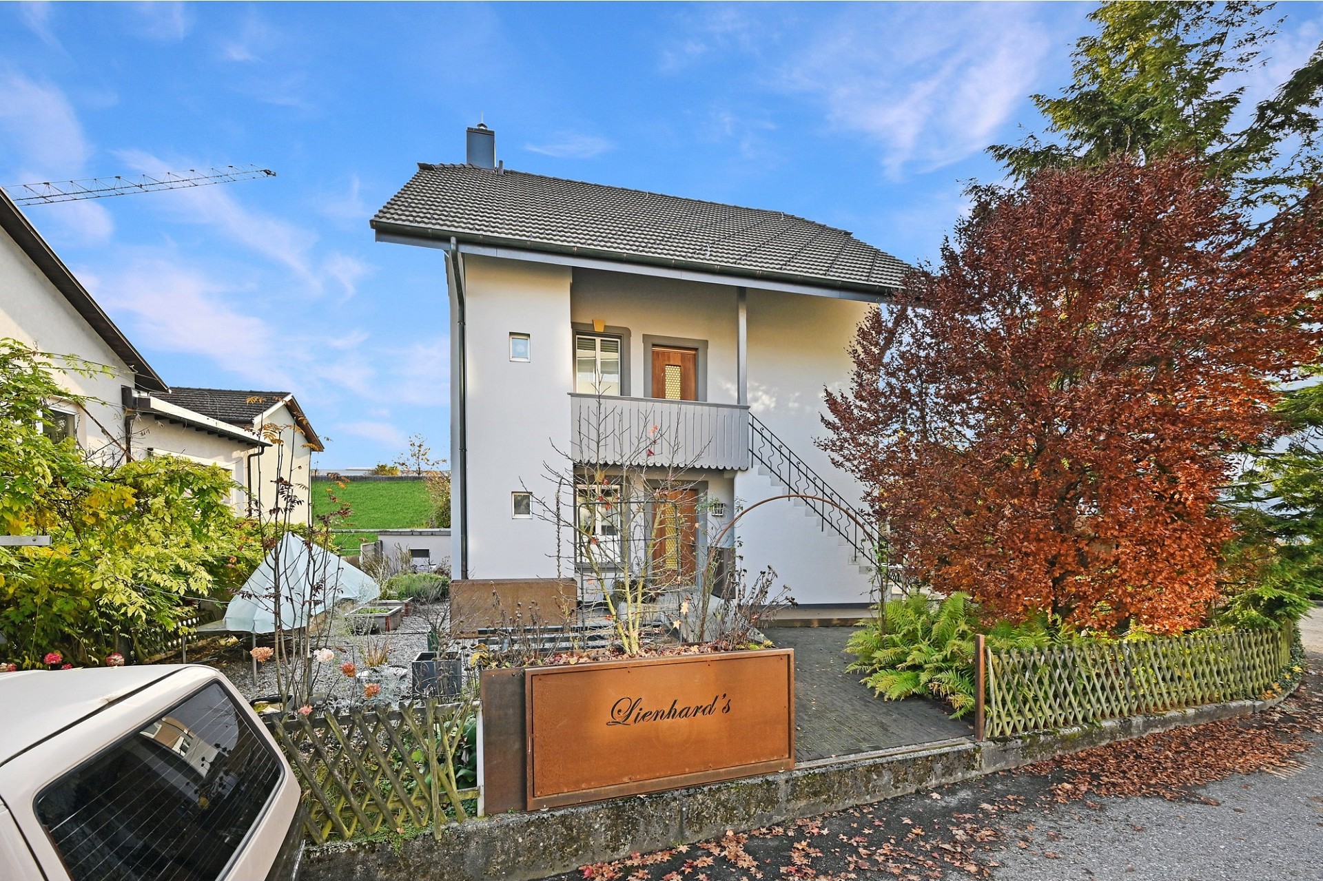 Freistehendes Einfamilienhaus mit Garten