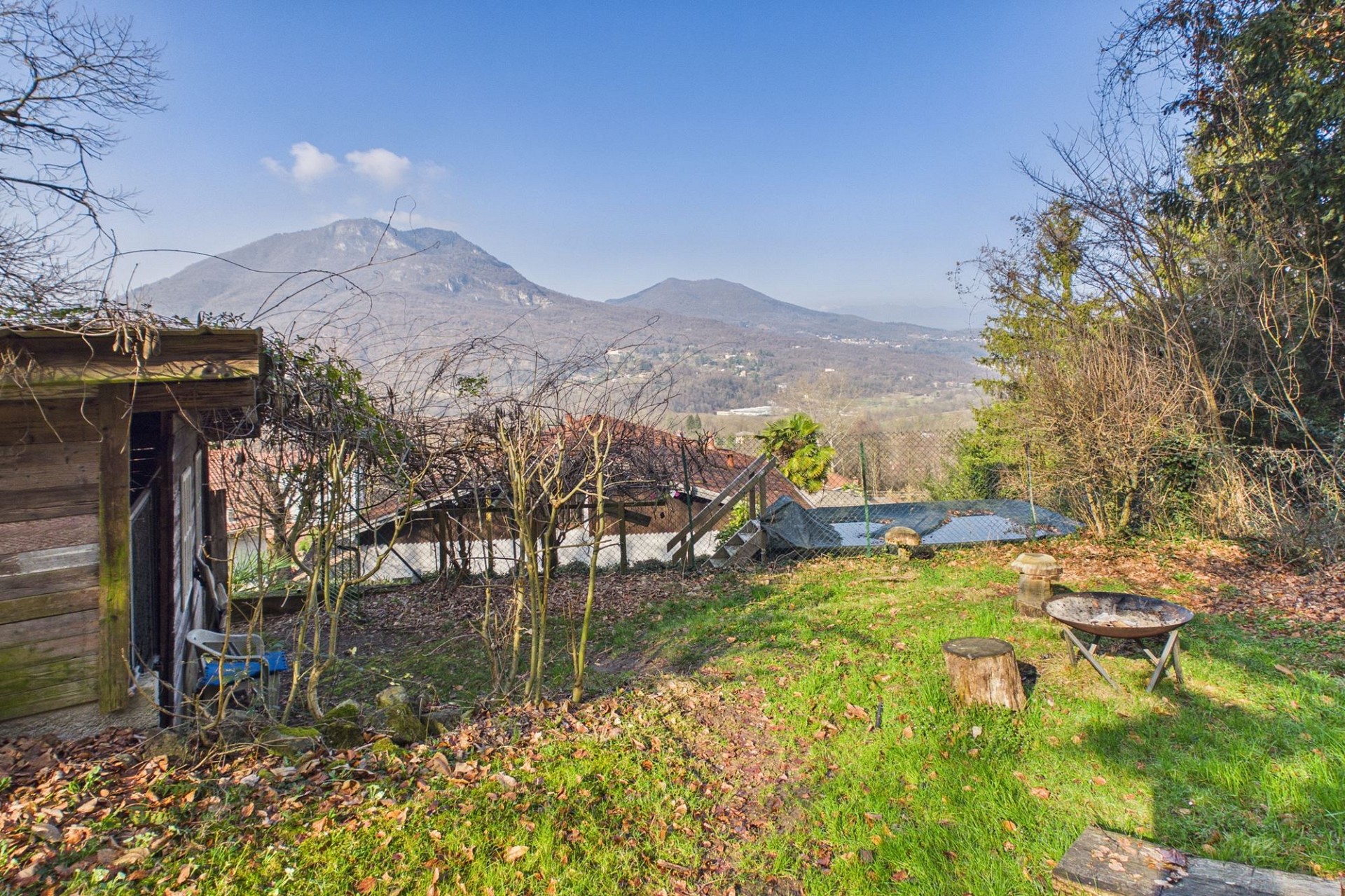 Garten mit Bergblick