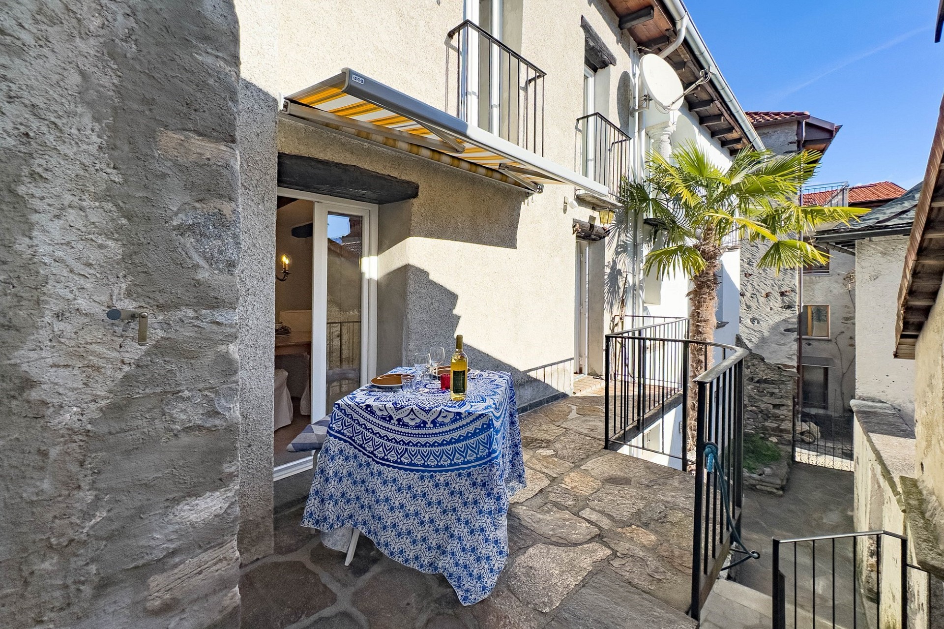 Terrasse mit mediterranem Flair