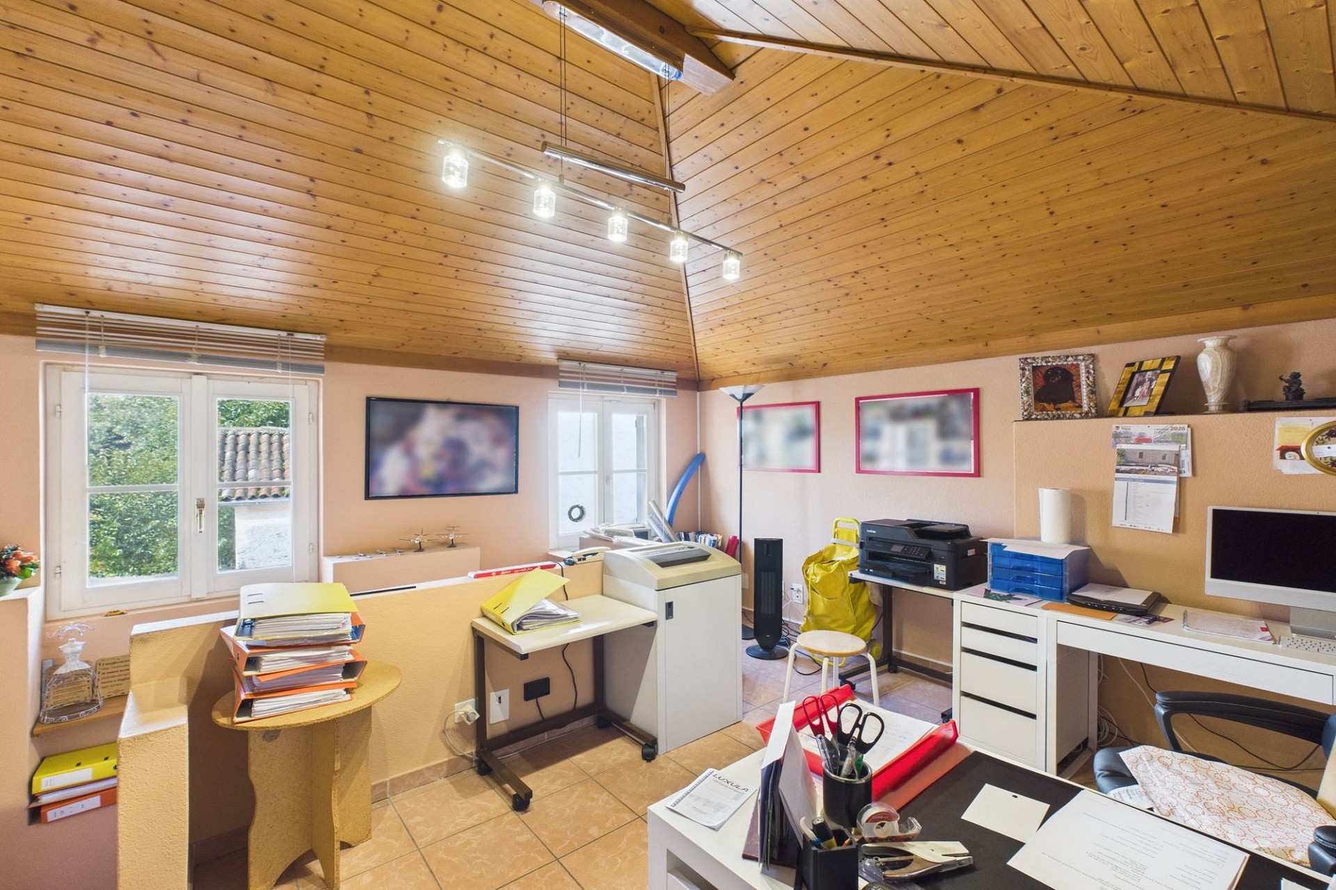 Ausgebautes Dachgeschoss als Arbeitszimmer