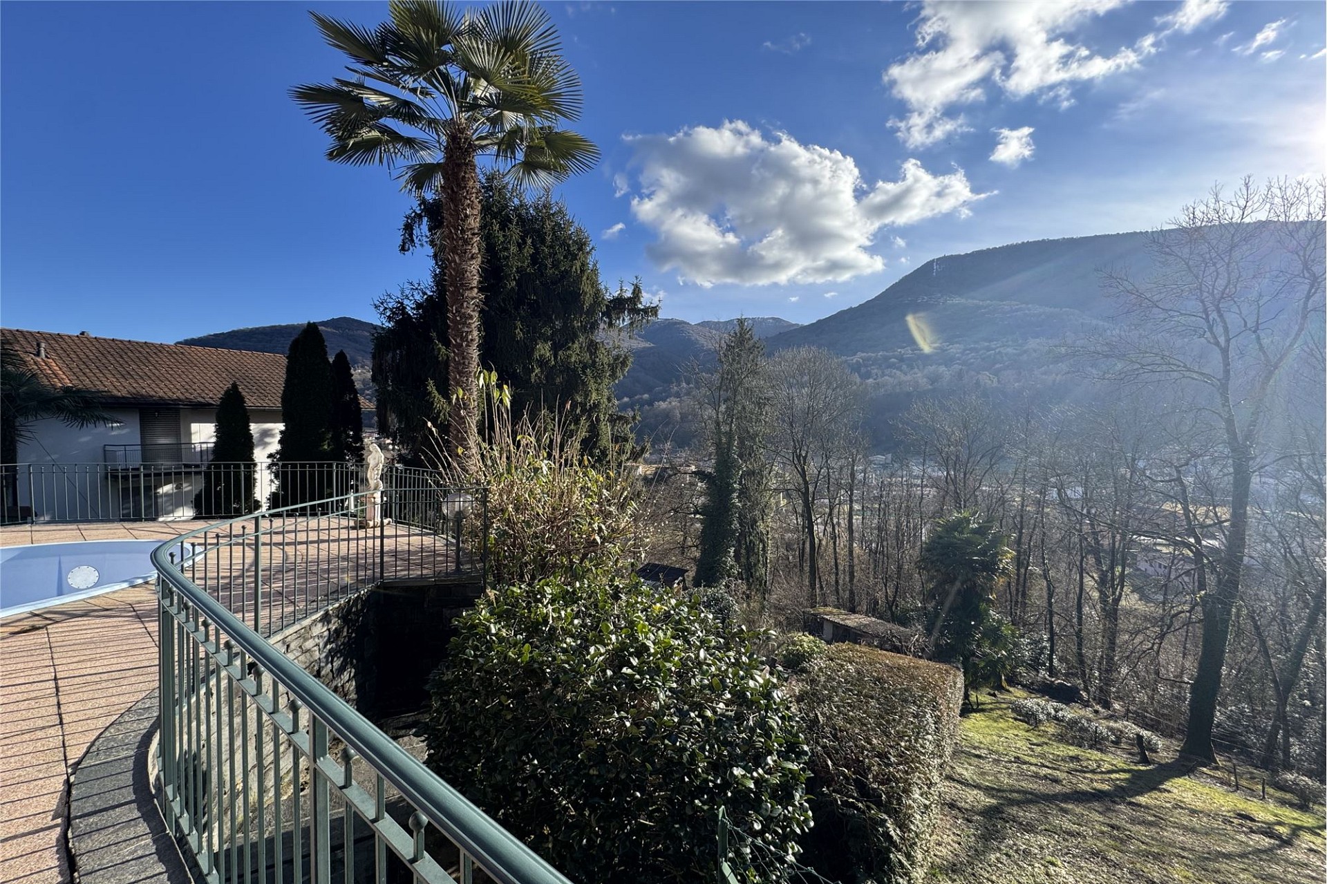 Terrasse mit Bergblick