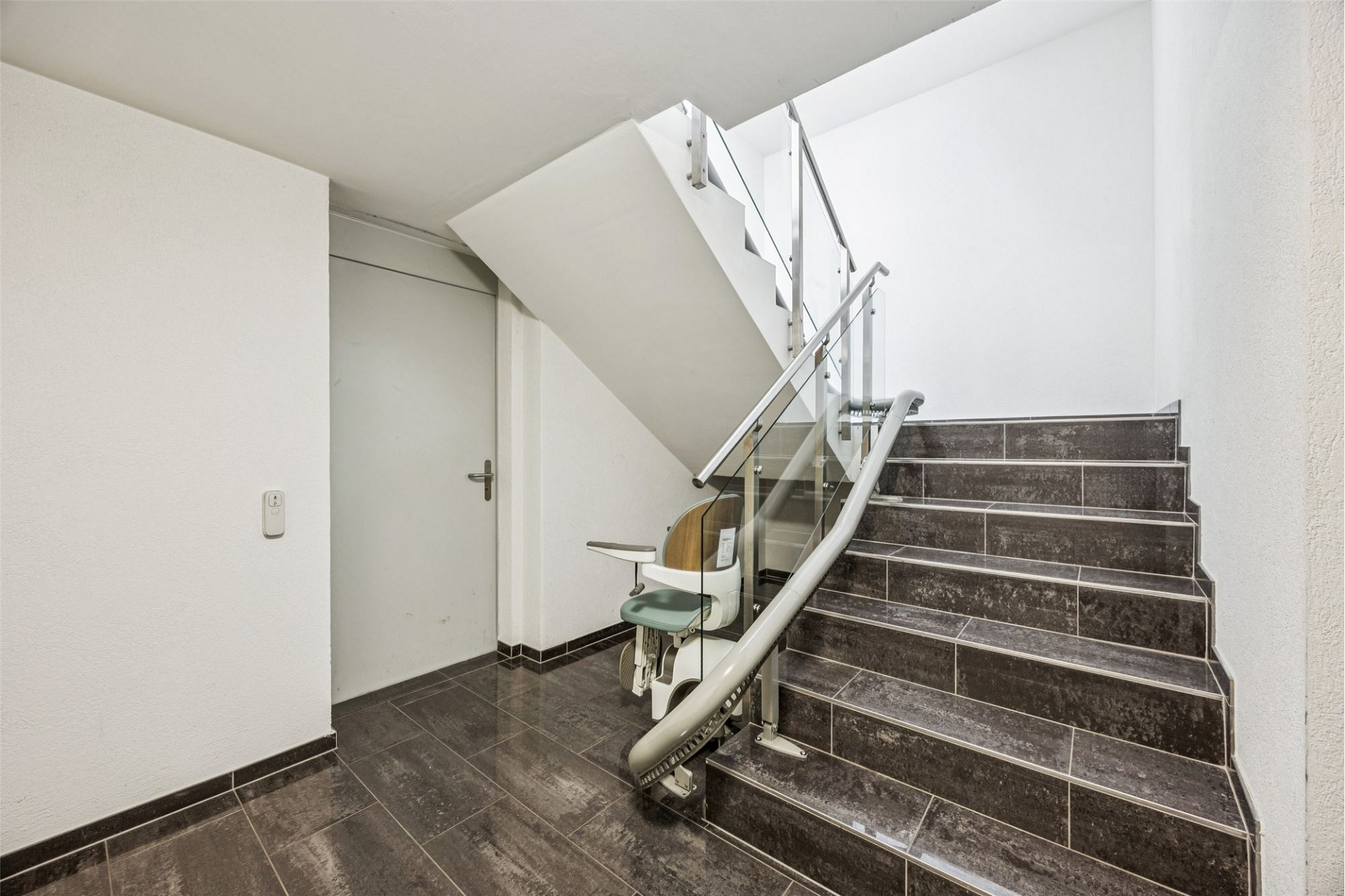 Treppenhaus mit Treppenlift