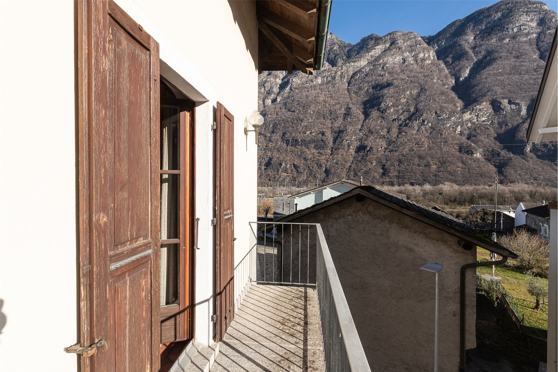 Balkon mit Bergblick