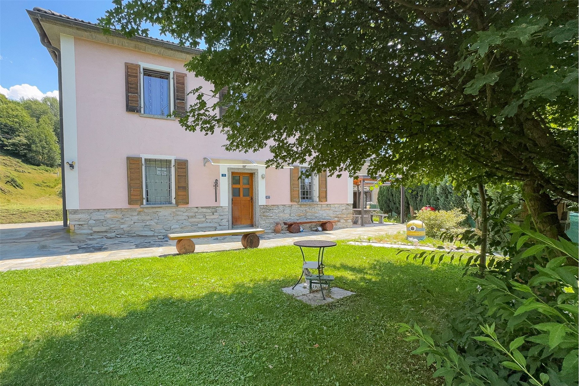Einfamilienhaus mit Garten
