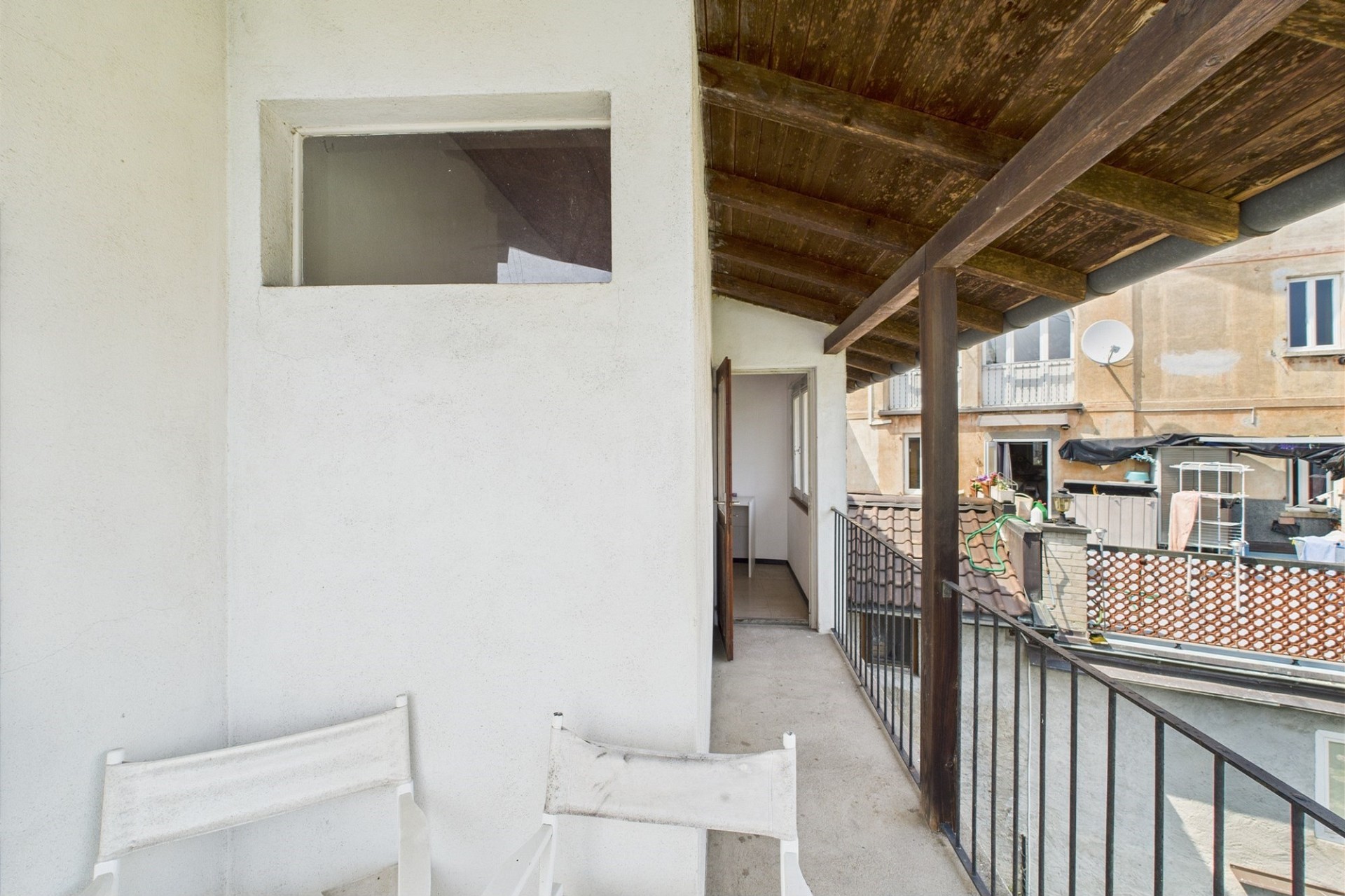 Balkon- bzw. Laubengangansicht
