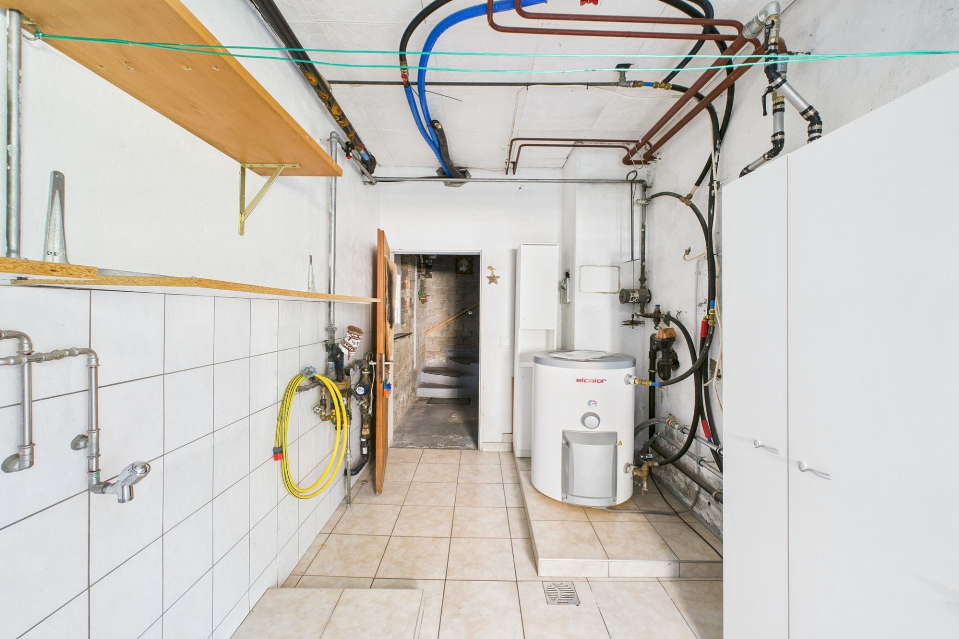 Hauswirtschafts- bzw. Technikraum mit Haustechnik