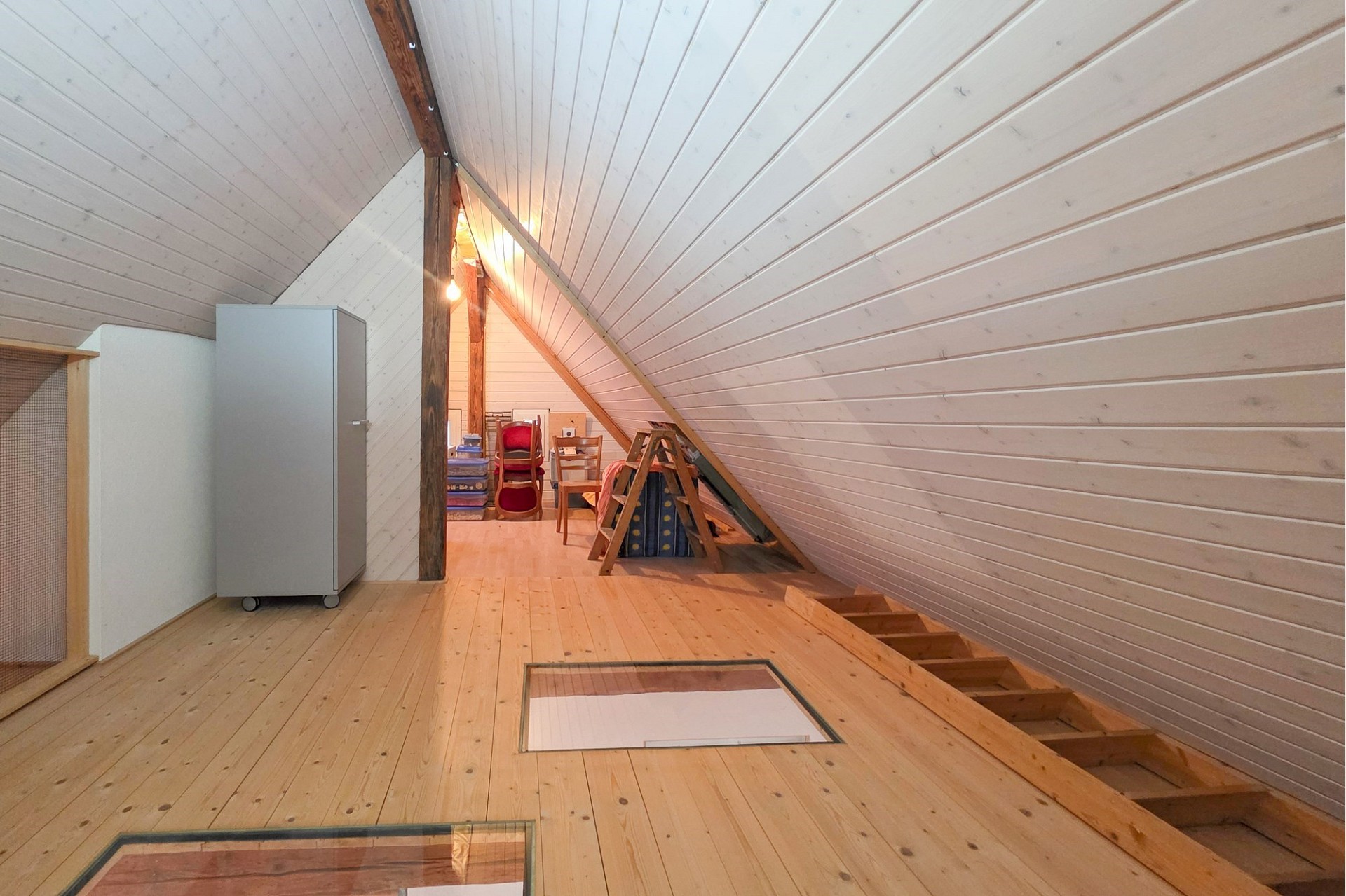 Dachboden mit Holzverkleidung