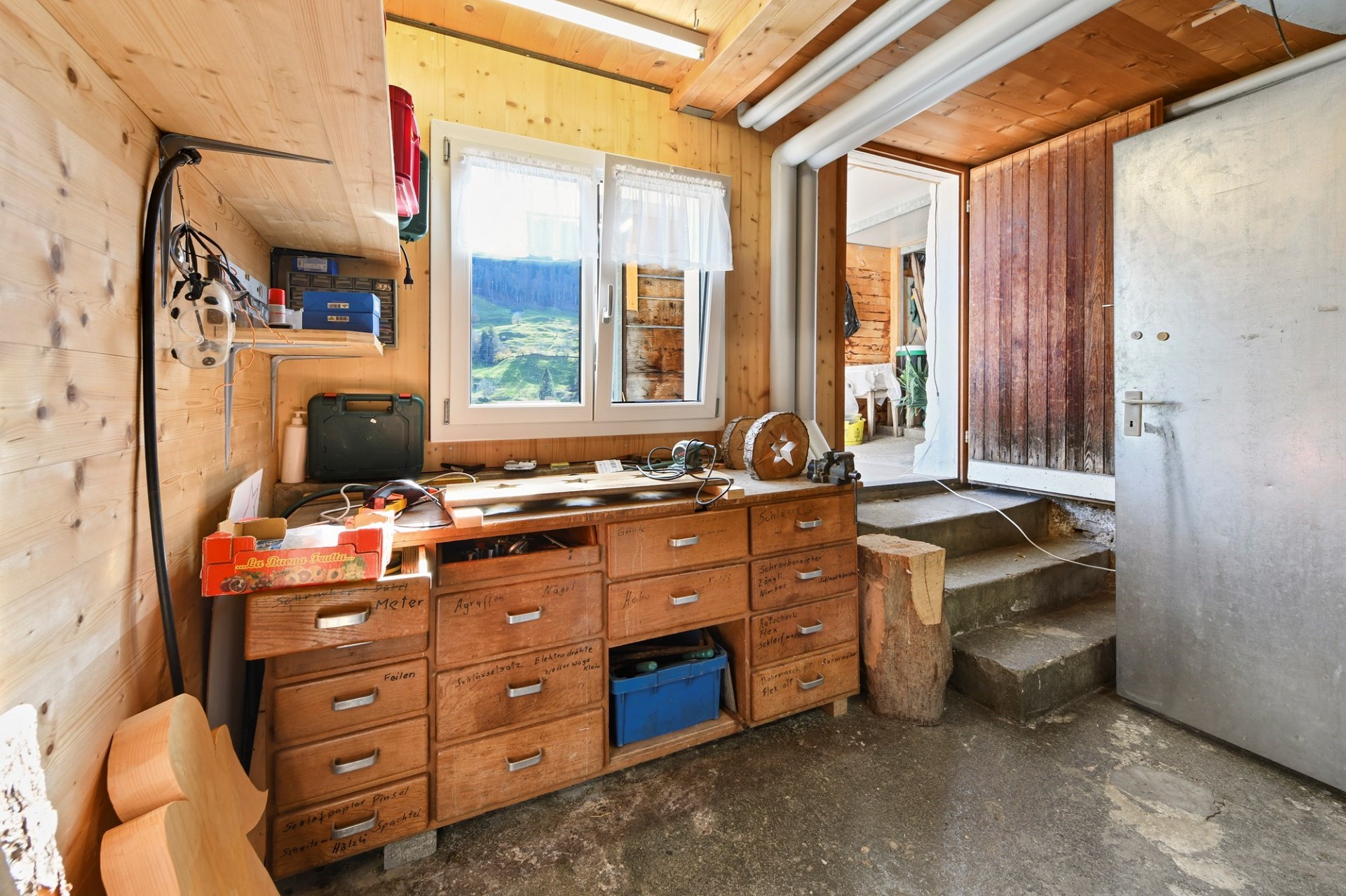 Werkstatt- bzw. Abstellraum mit Holzausbau