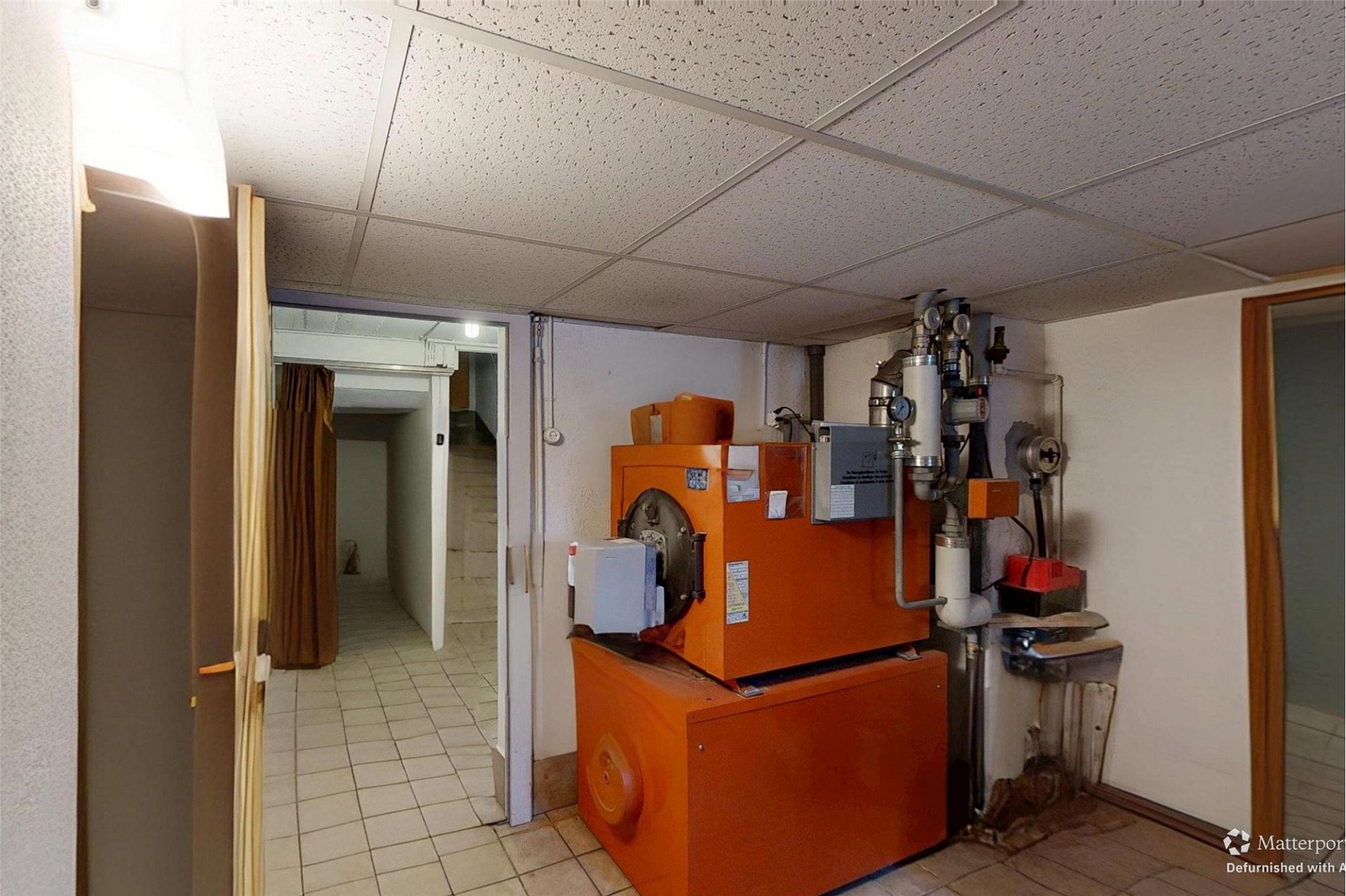 Heiz- bzw. Technikraum mit Wärmeerzeugungsanlage