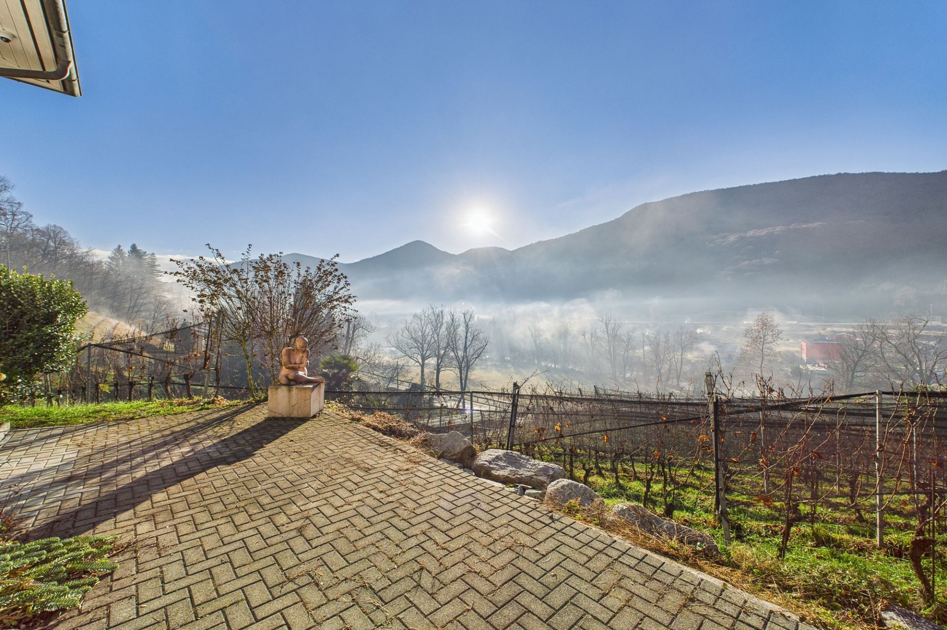 Terrasse mit Bergblick