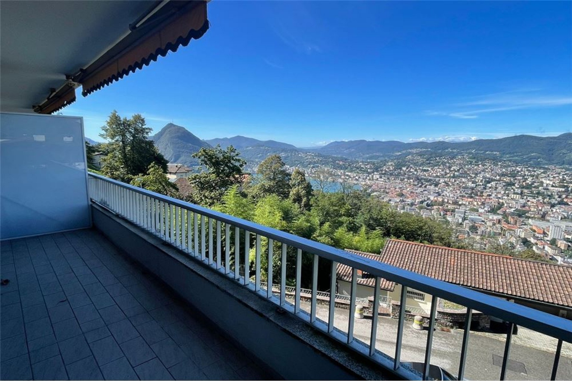 Balkon mit Panoramablick