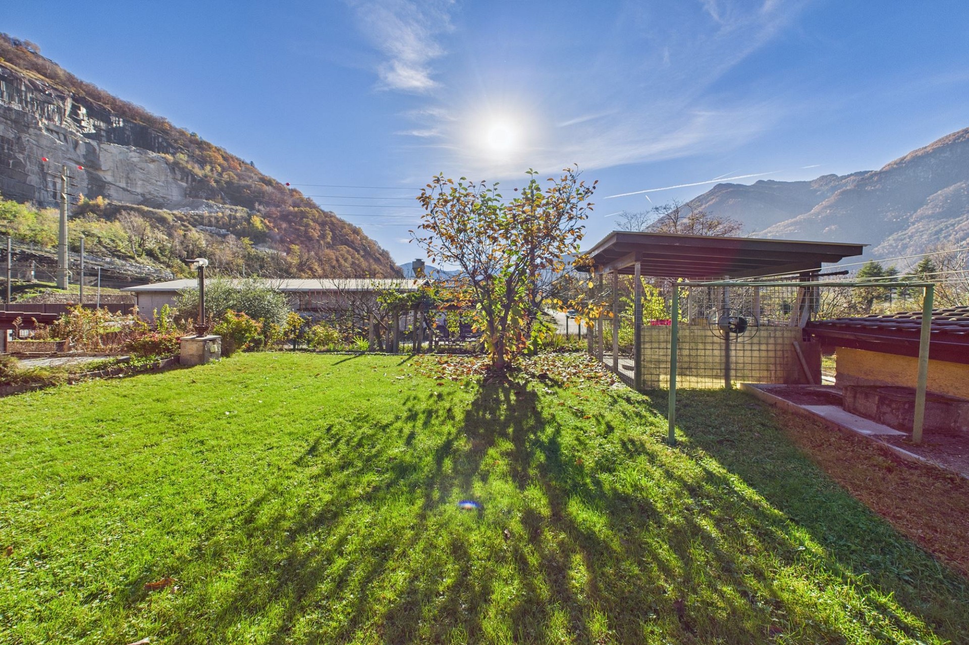 Garten mit Bergblick