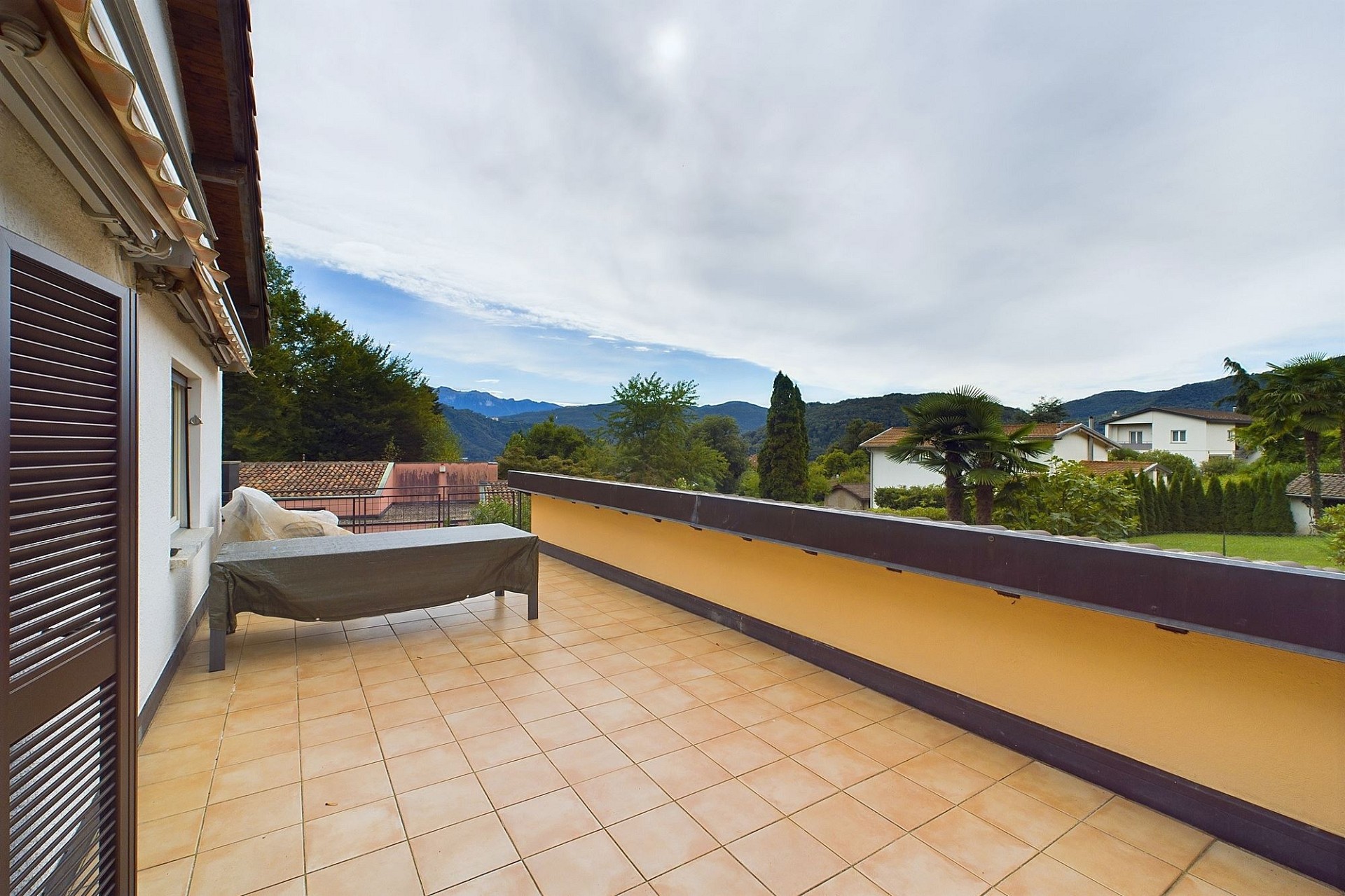Terrasse mit Bergblick