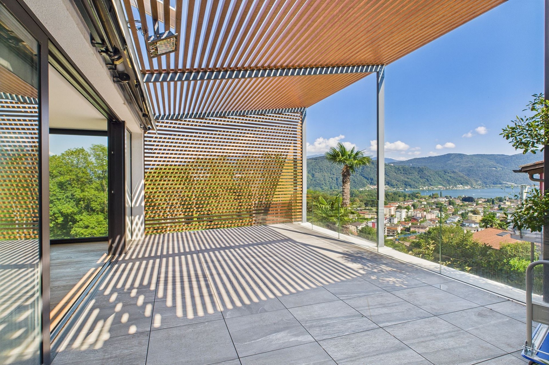 Terrasse mit Panoramablick