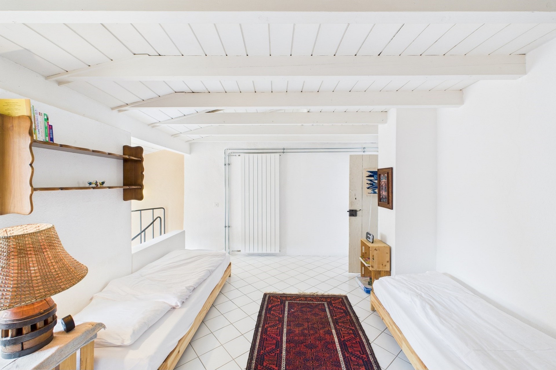 Helles Schlafzimmer im Obergeschoss
