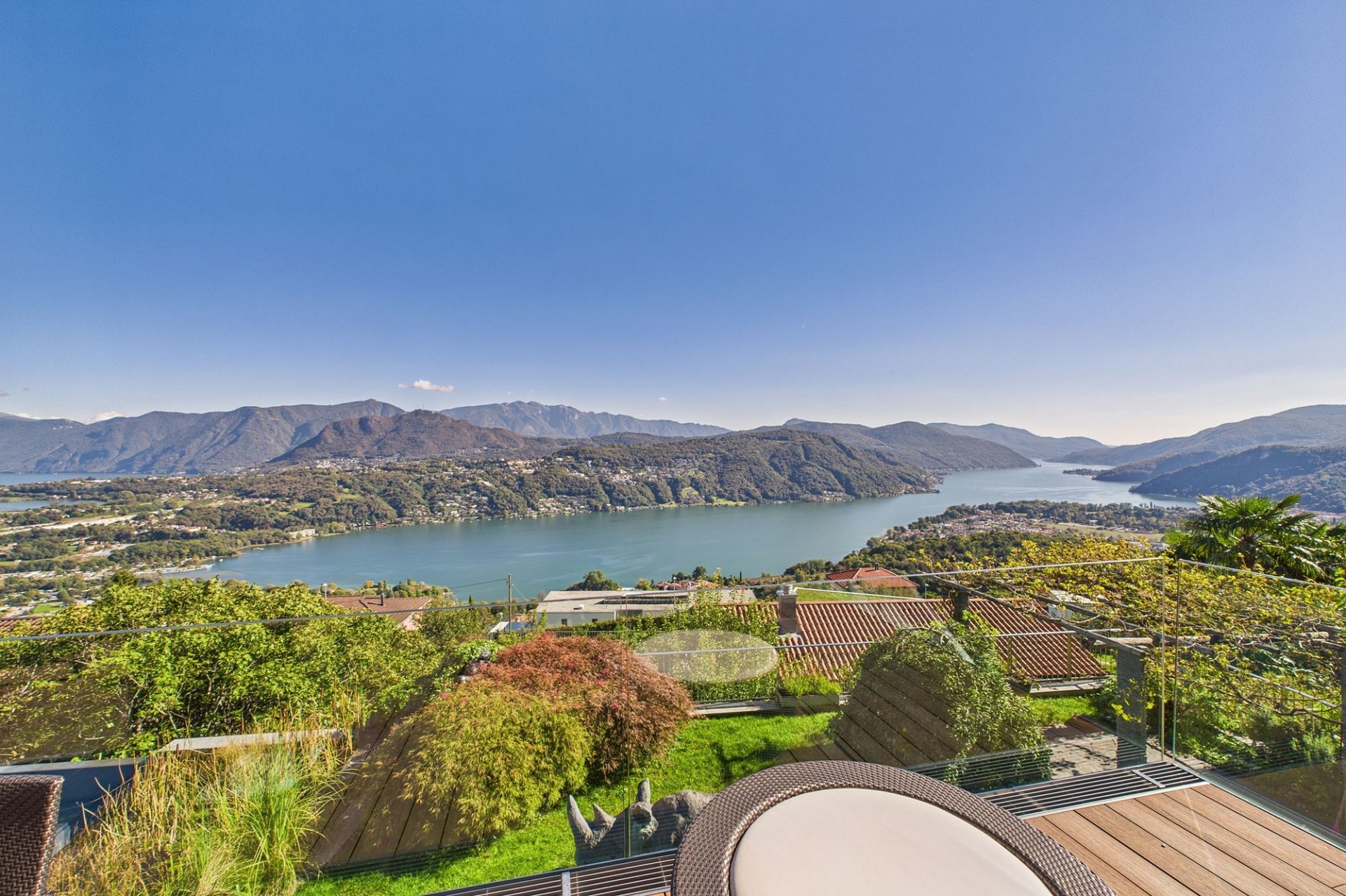 Terrasse mit Seeblick