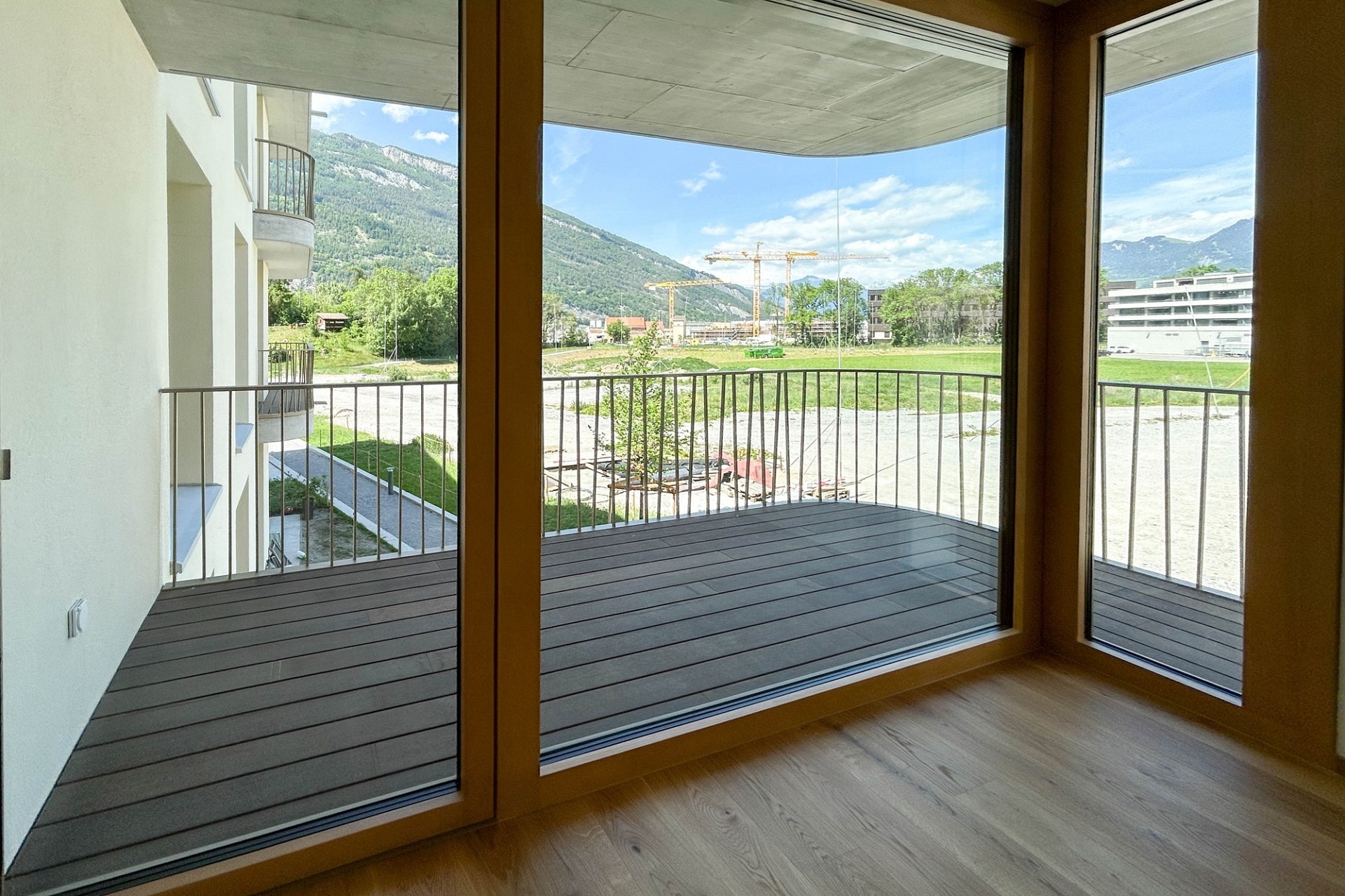 Balkon mit Bergblick