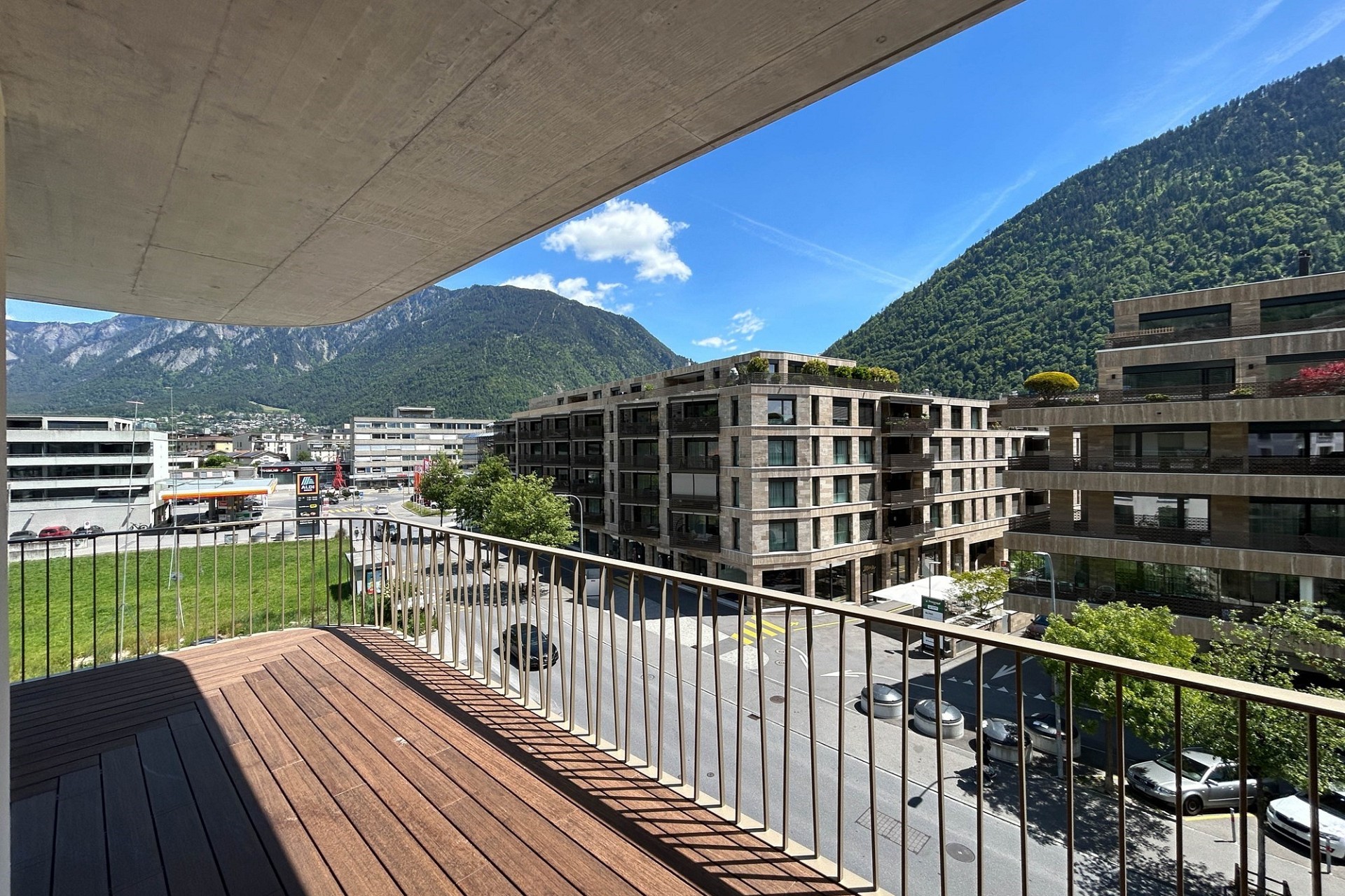 Balkon mit Bergblick