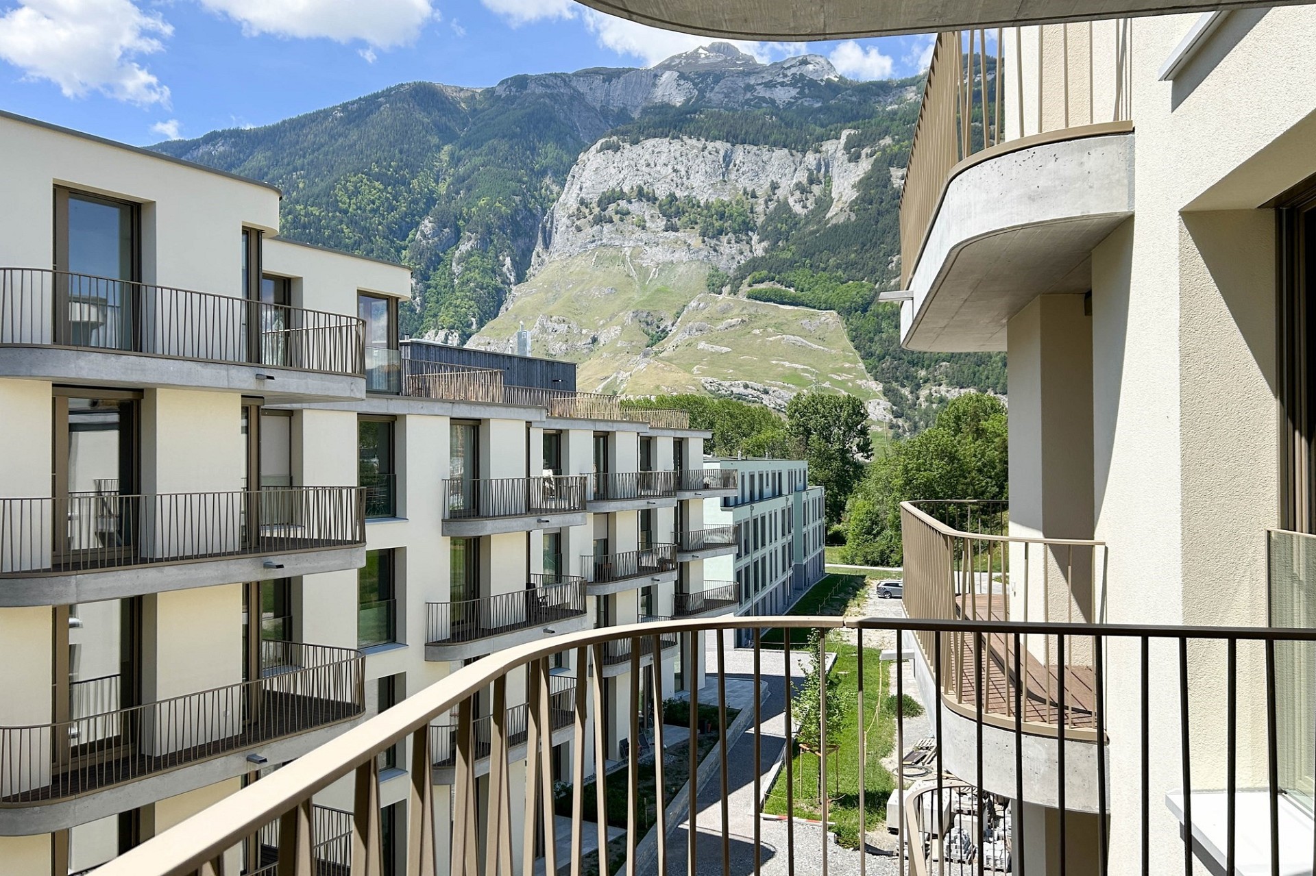 Balkon mit Bergblick