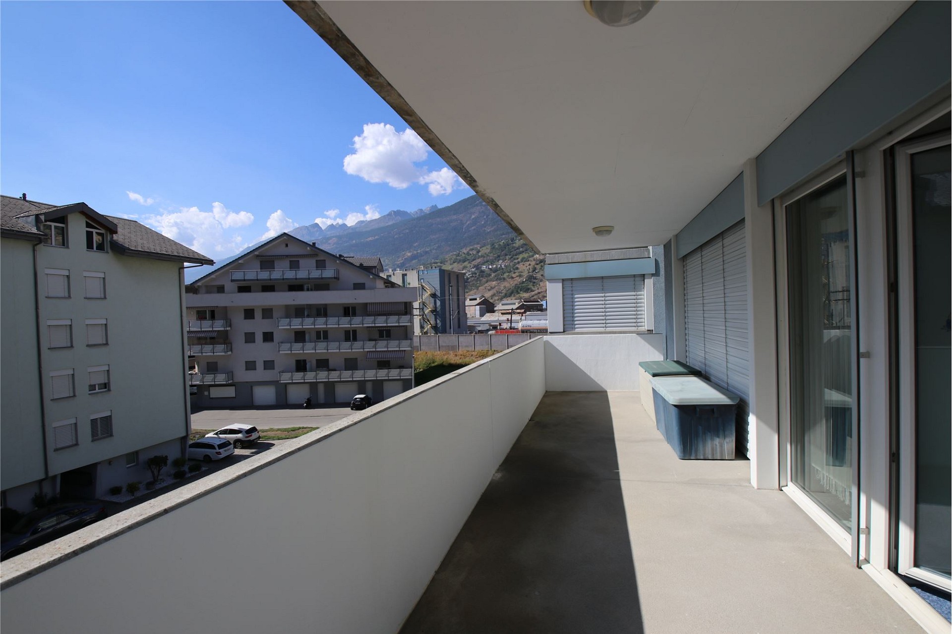 Balkon mit Bergblick