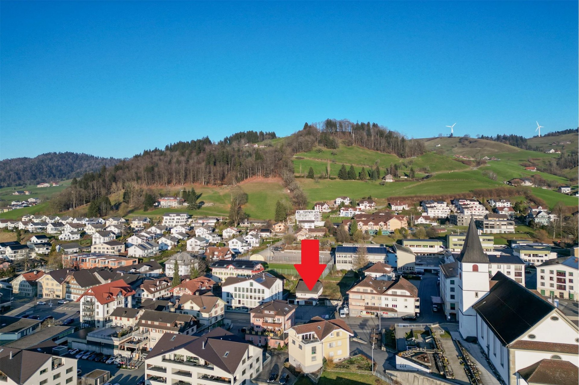 Stadtübersicht mit markiertem Gebäude