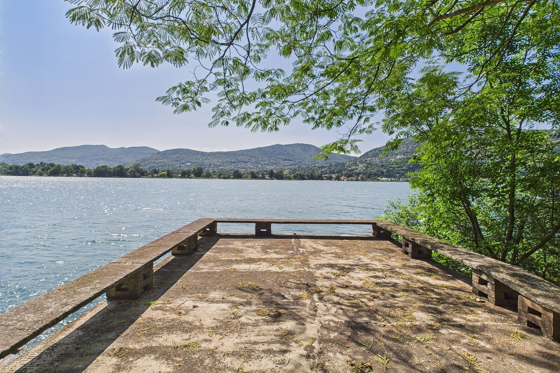 Seeterrasse mit Panoramablick