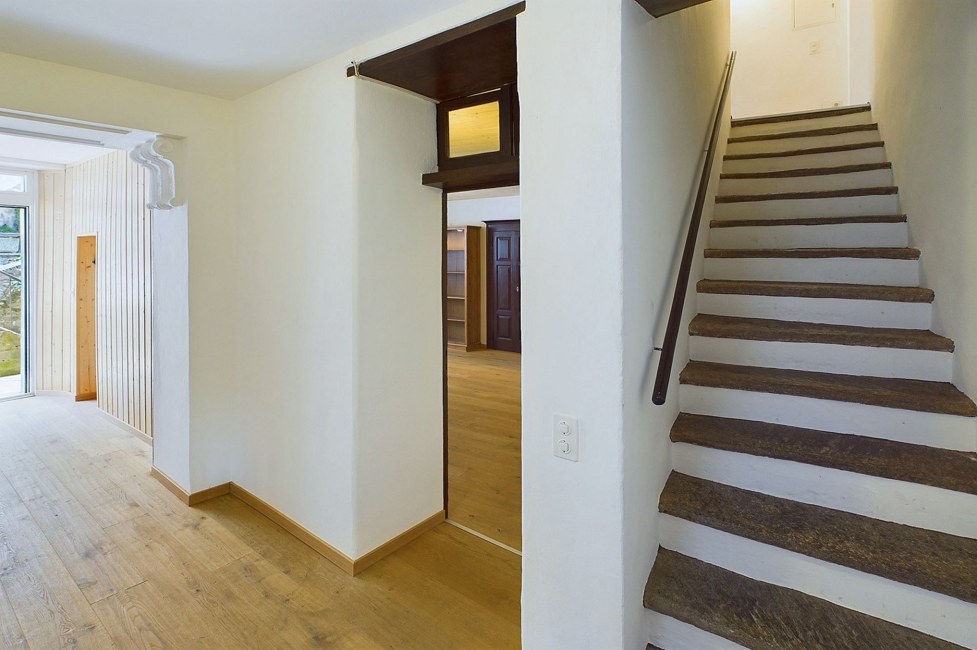Flur mit Treppe