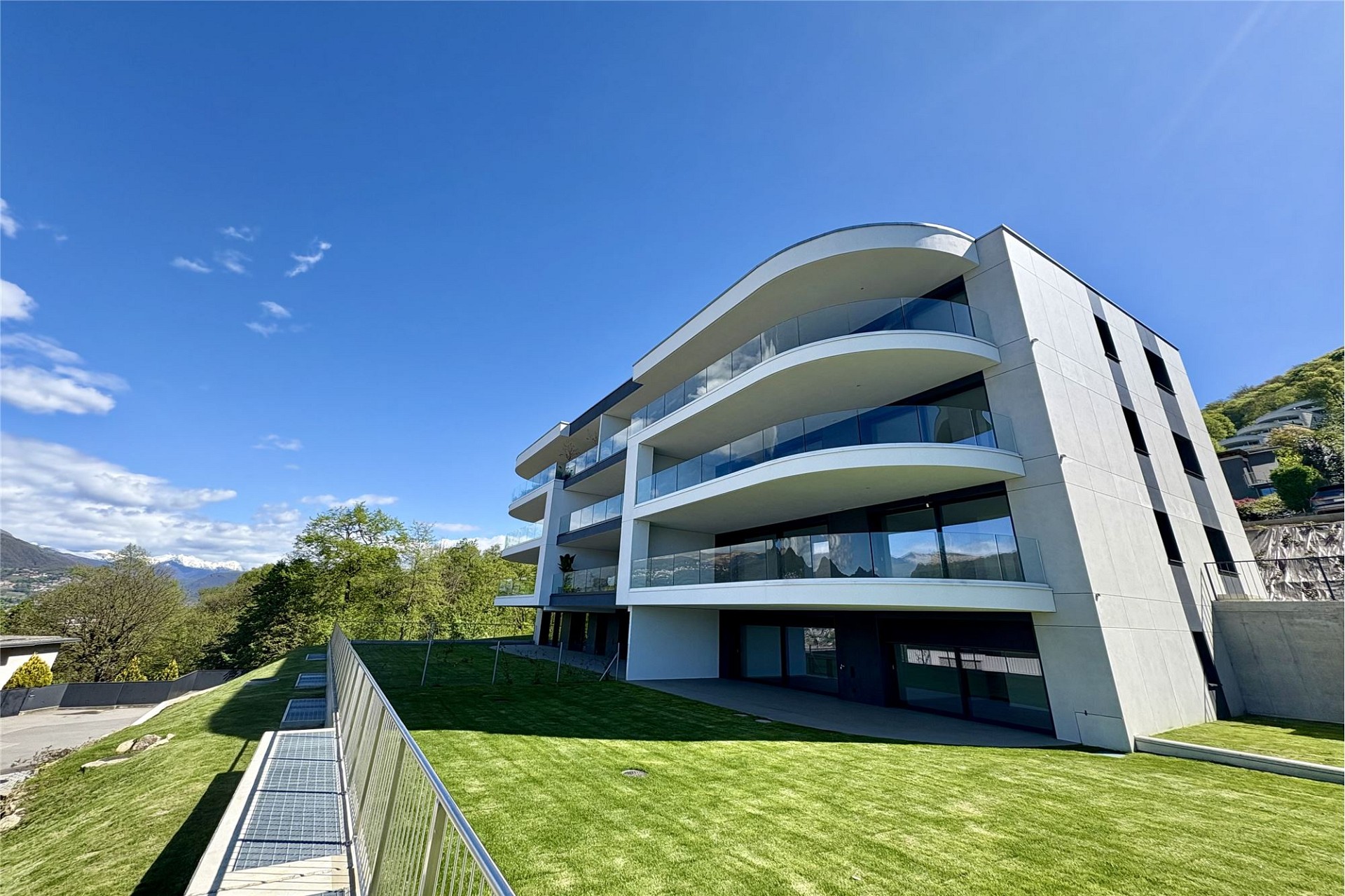 Moderne Luxuswohnung mit Bergblick