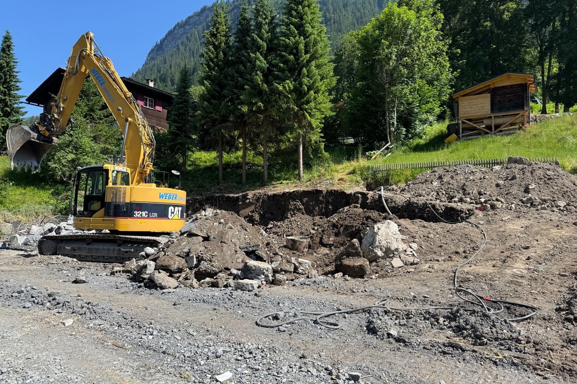 Baustelle in alpiner Hanglage