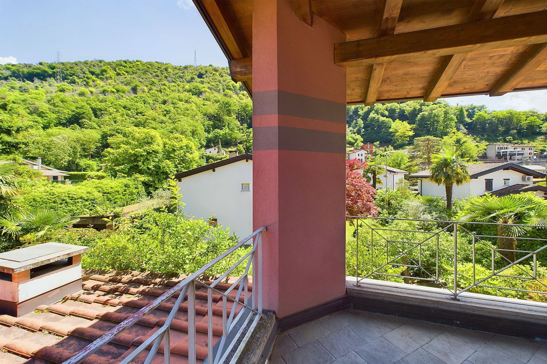 Balkon mit Gartenblick