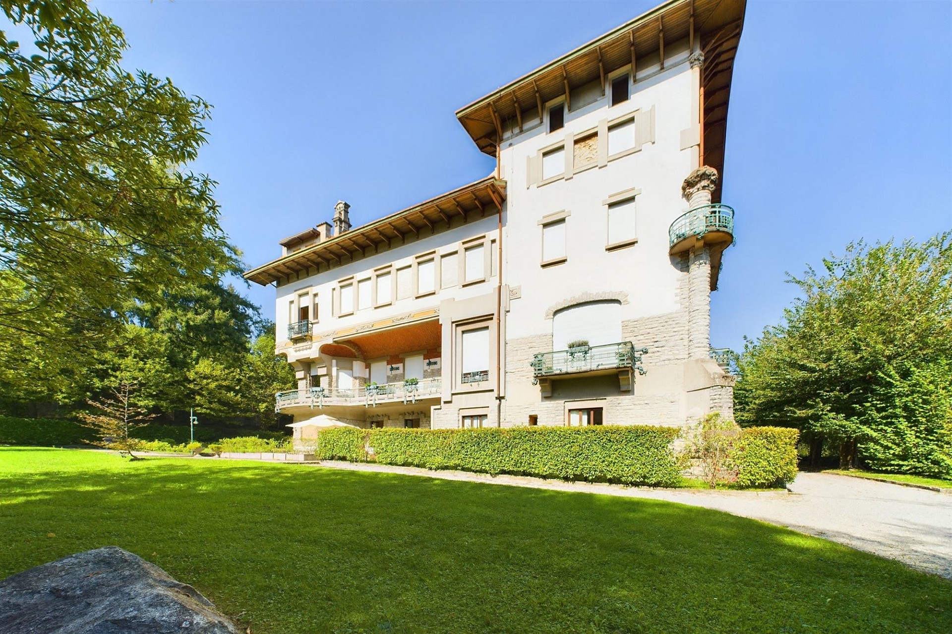 Historische Villa mit Garten