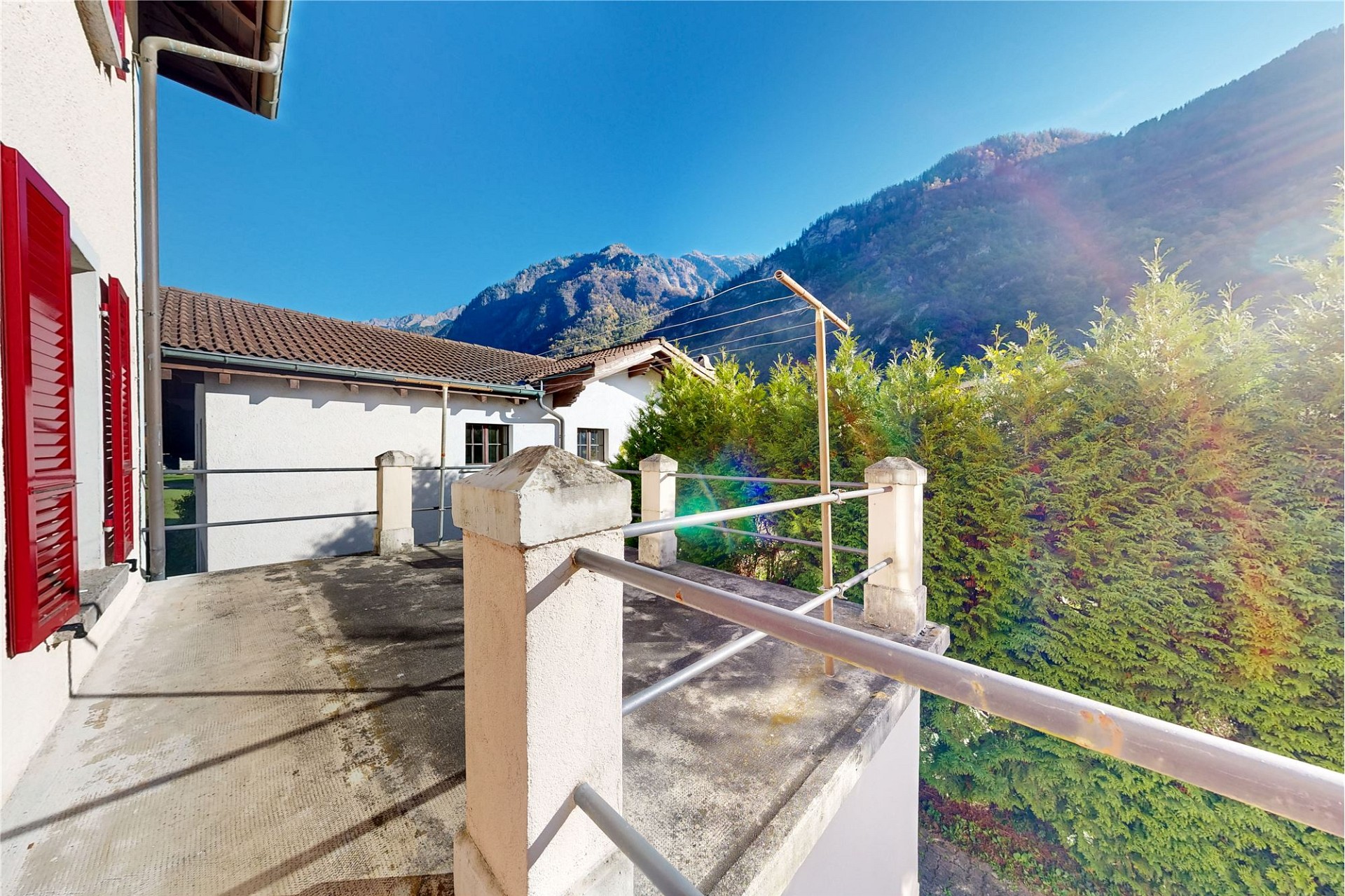Balkon mit Bergblick
